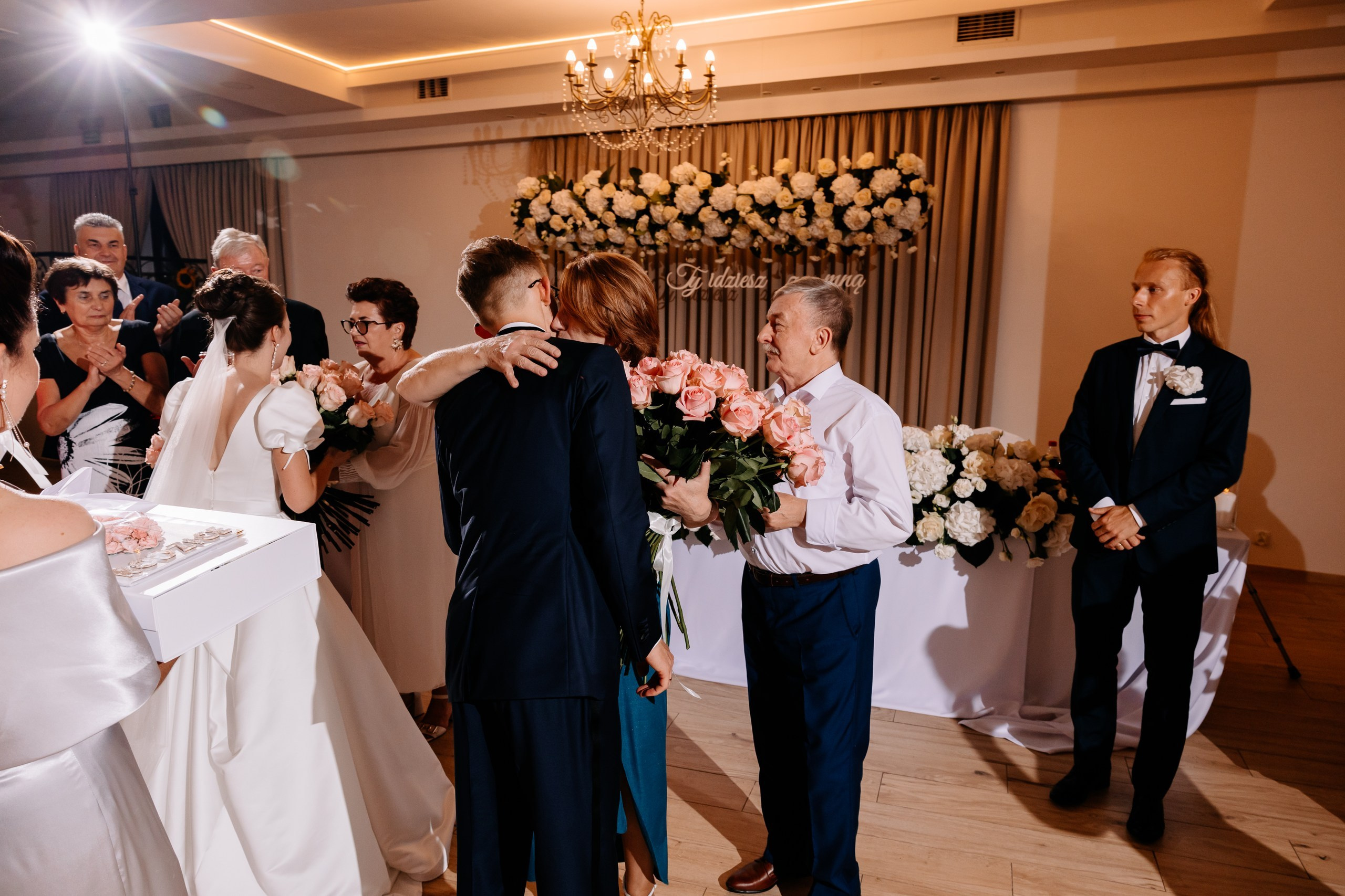 Wiki ♡ Przemek. Fotograf Ślubny Warszawa - Sesje Biznesowe Rodzinne Eventy