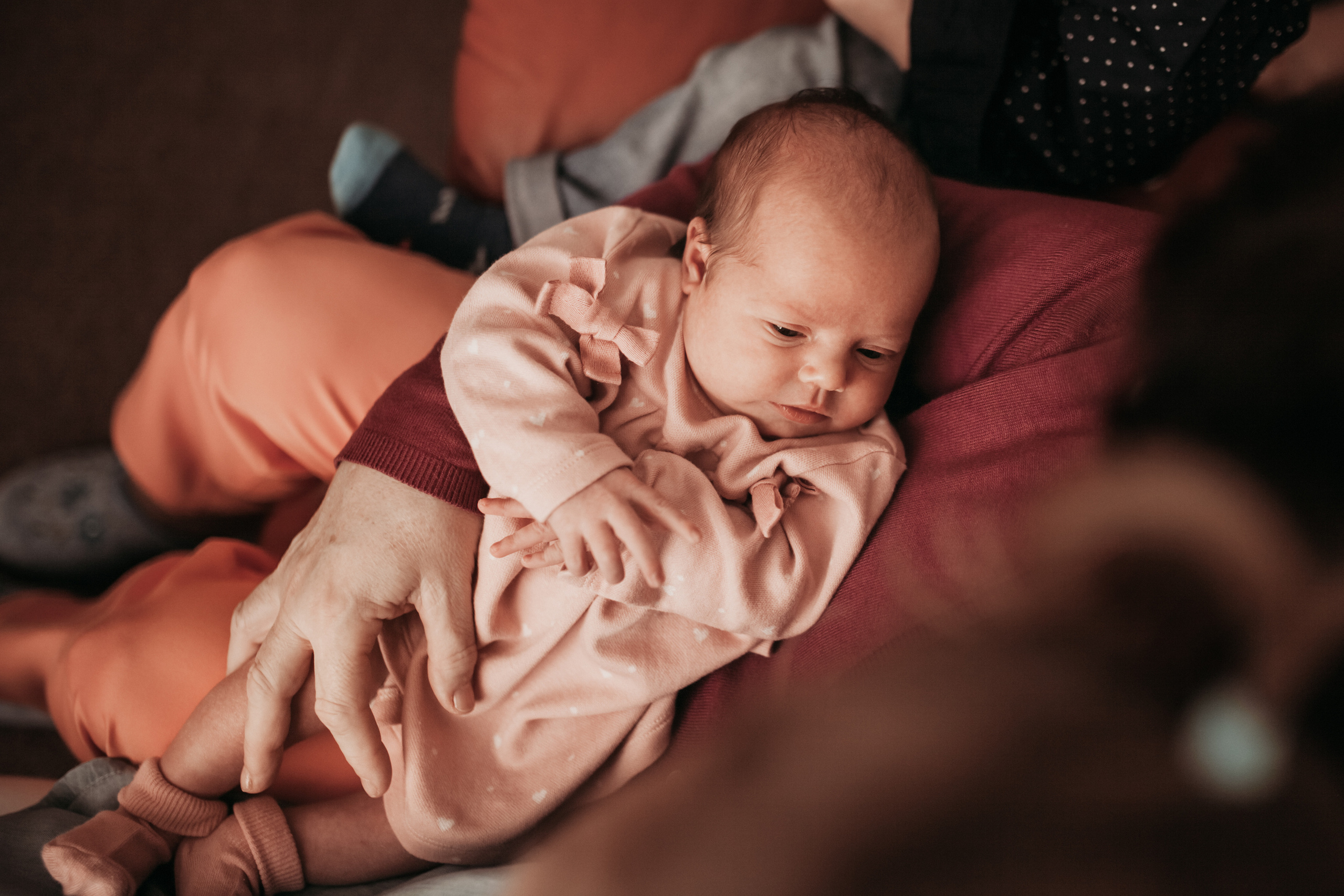 Indoor Family. Olga Tikhonova: family photography Cambridgeshire