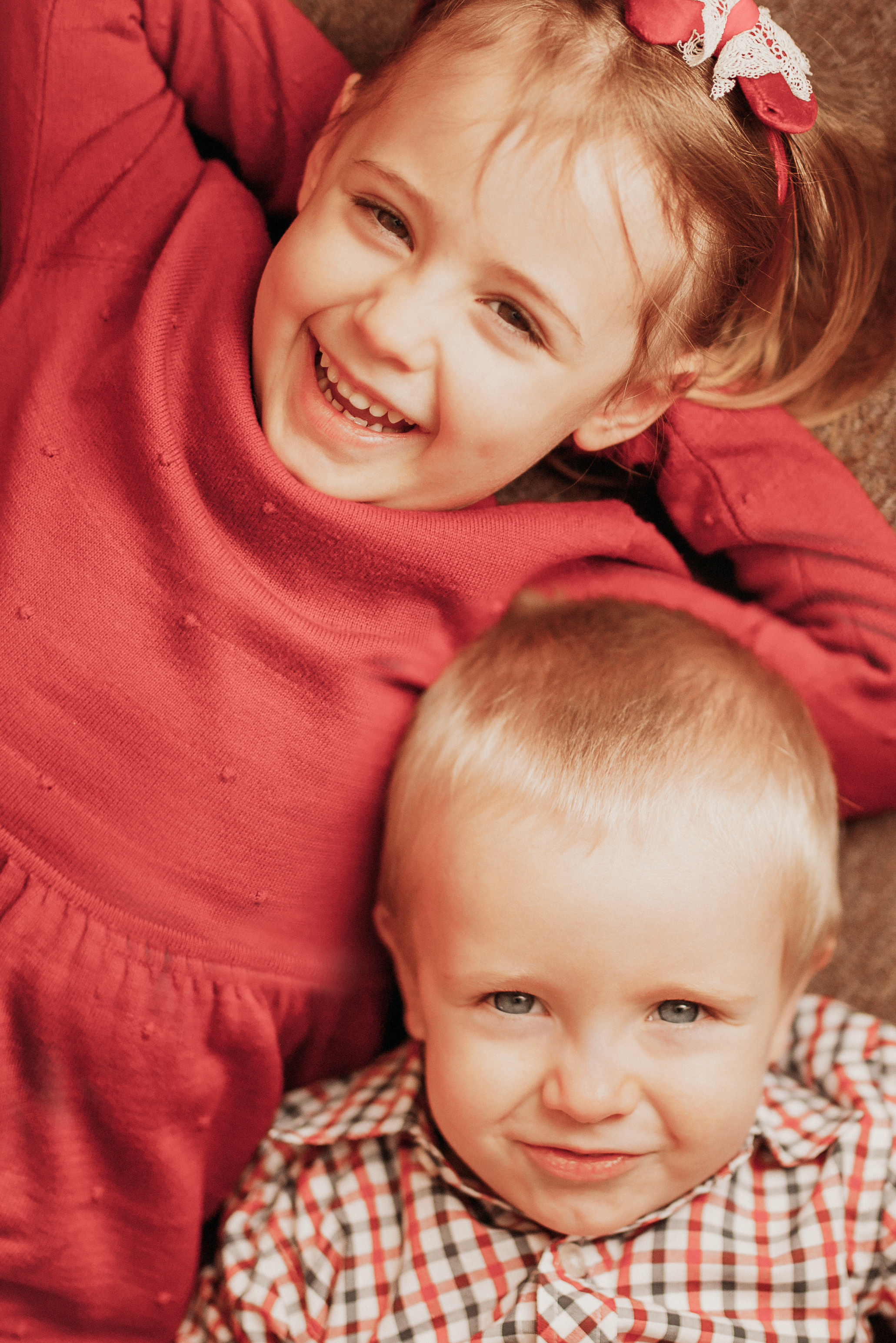 Indoor Family. Olga Tikhonova: family photography Cambridgeshire