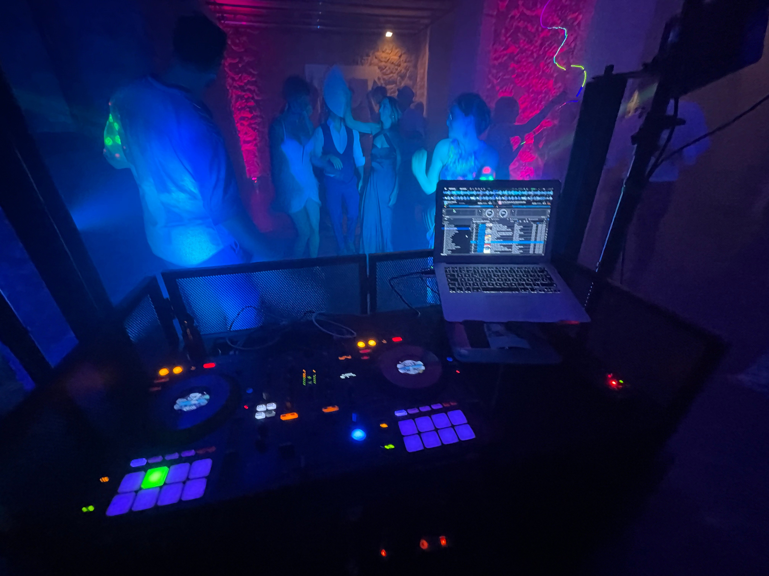 Basic Disco Set Up. Music for events mallorca
