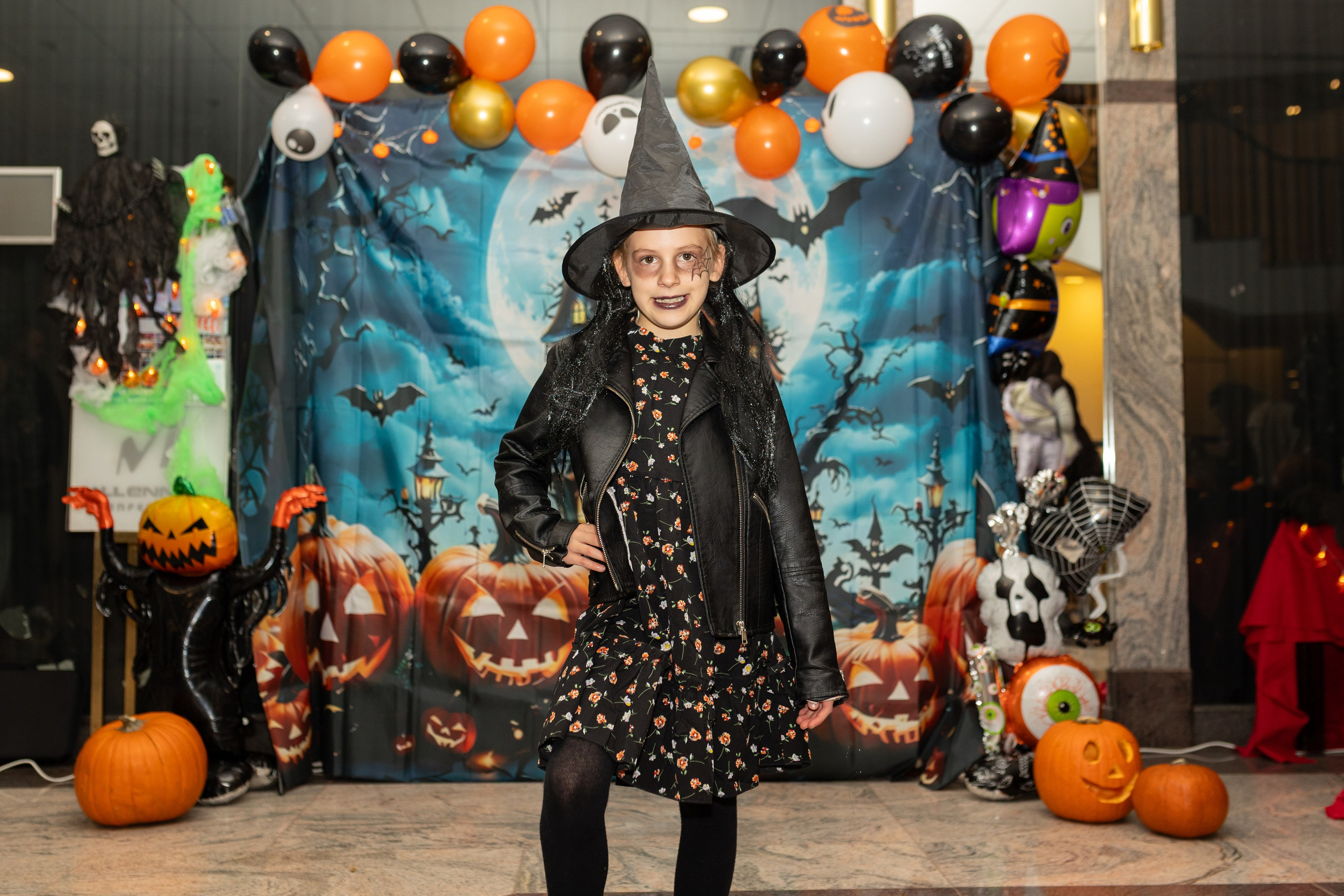 Leo dance studio Helloween 2025. Семейный и детский фотограф в Варшаве Мила Бобровская