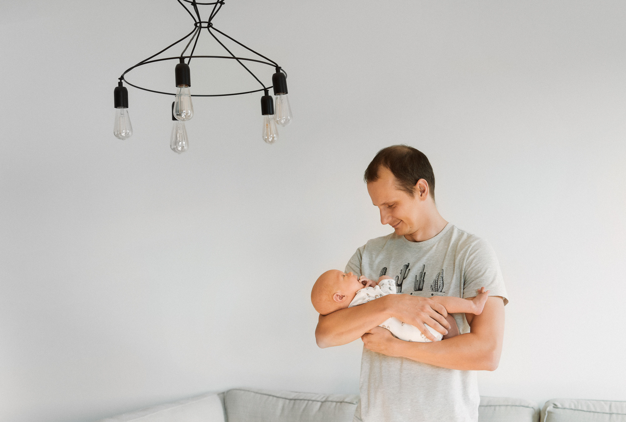 Домашняя фотосессия новорожденного малыша в Праге. Семейный и свадебный фотограф в Праге Наталья Федори