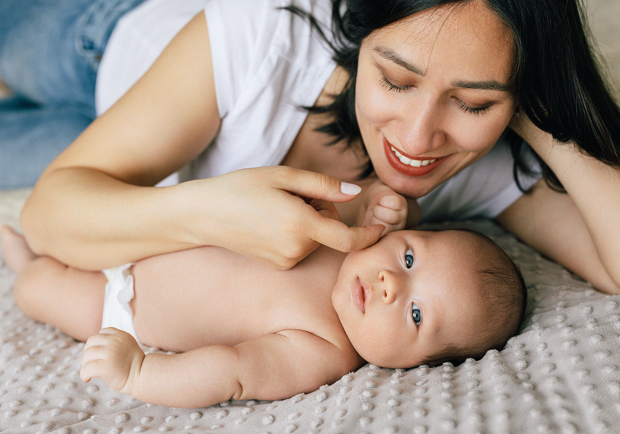 Фотосъёмка малыша дома. Family and wedding photographer in Prague Natalia Fedori