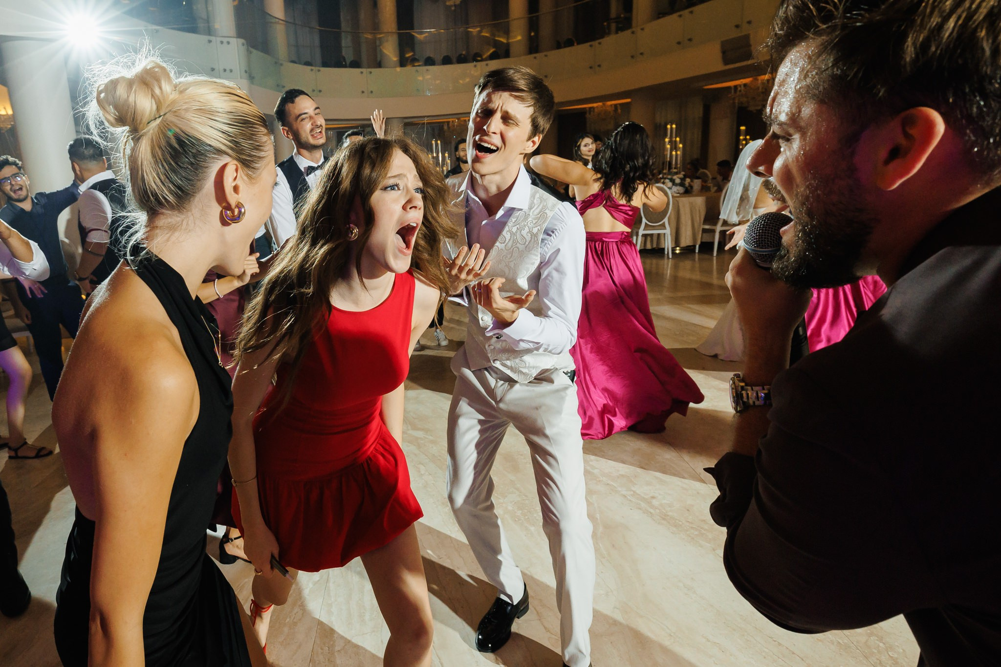 Nunta Sandra si Andrei | Fotograf nunta Bucuresti | Militari Ballroom. Fotograf nunta Bucuresti - Manu Ivanciu