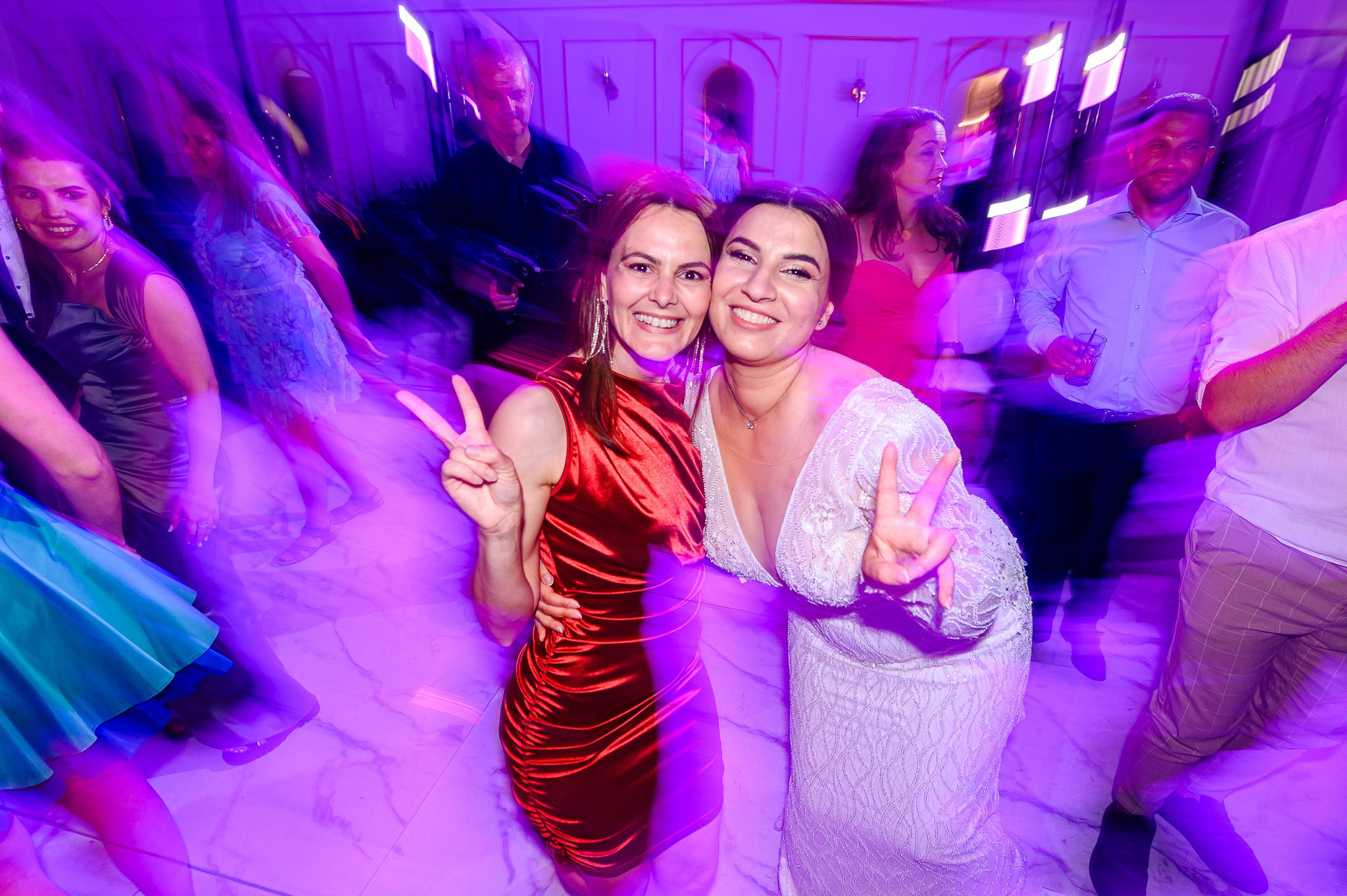 Anca & Alex. Mugurel Olteanu Fotograf