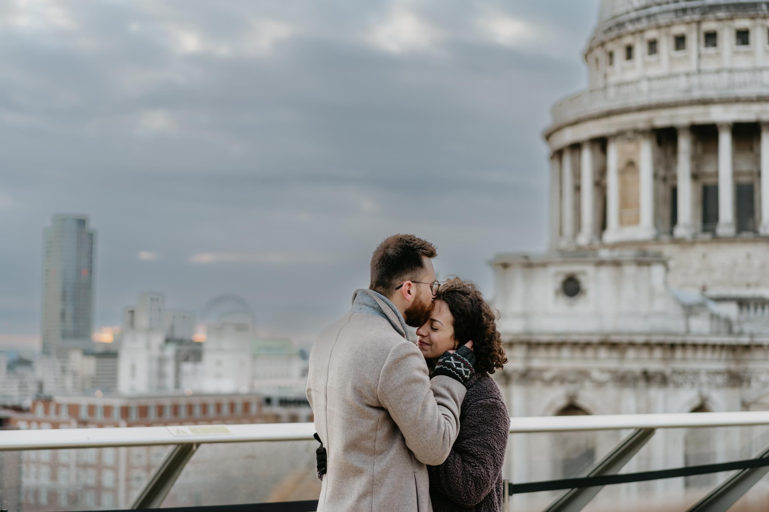 Warm Christmas engagement session in Central London. London portrait and family photographer