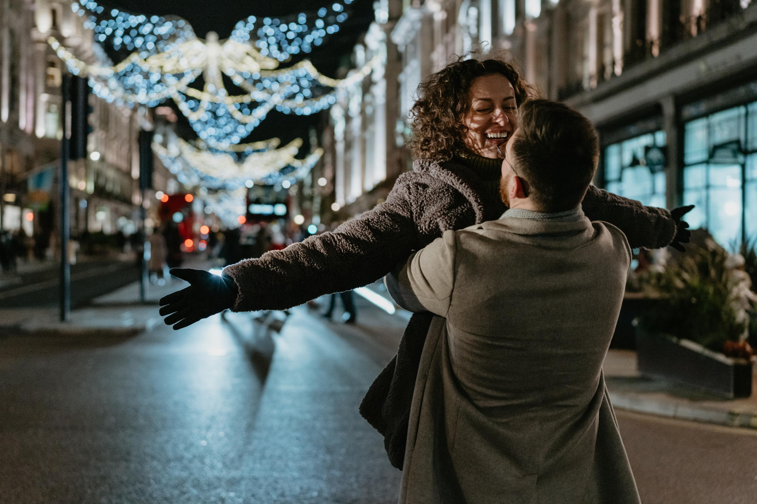 Warm Christmas engagement session in Central London. London portrait and family photographer