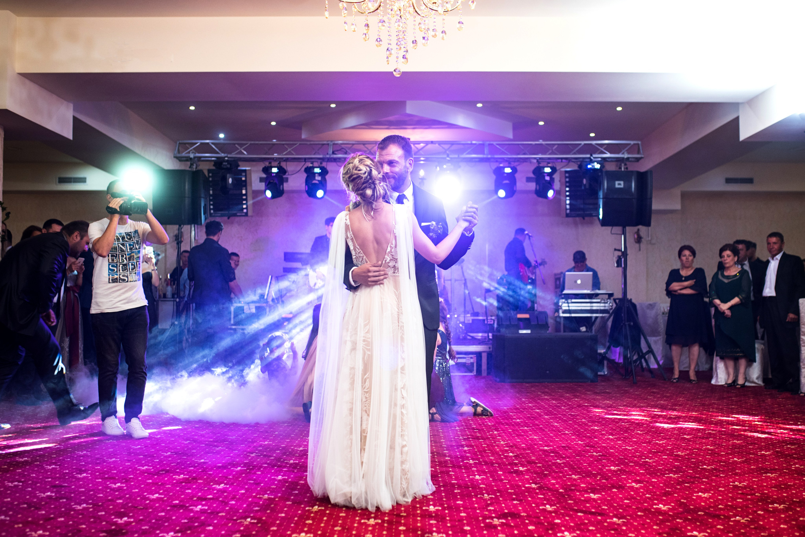 Ioana & Eugen. Acasă