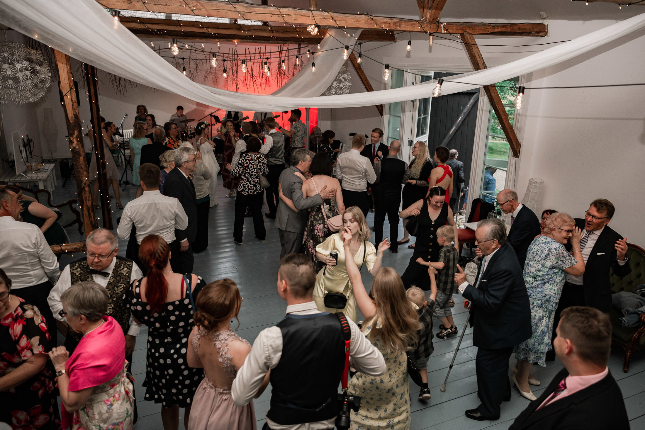 Sara & Tuomas, Karjalohja