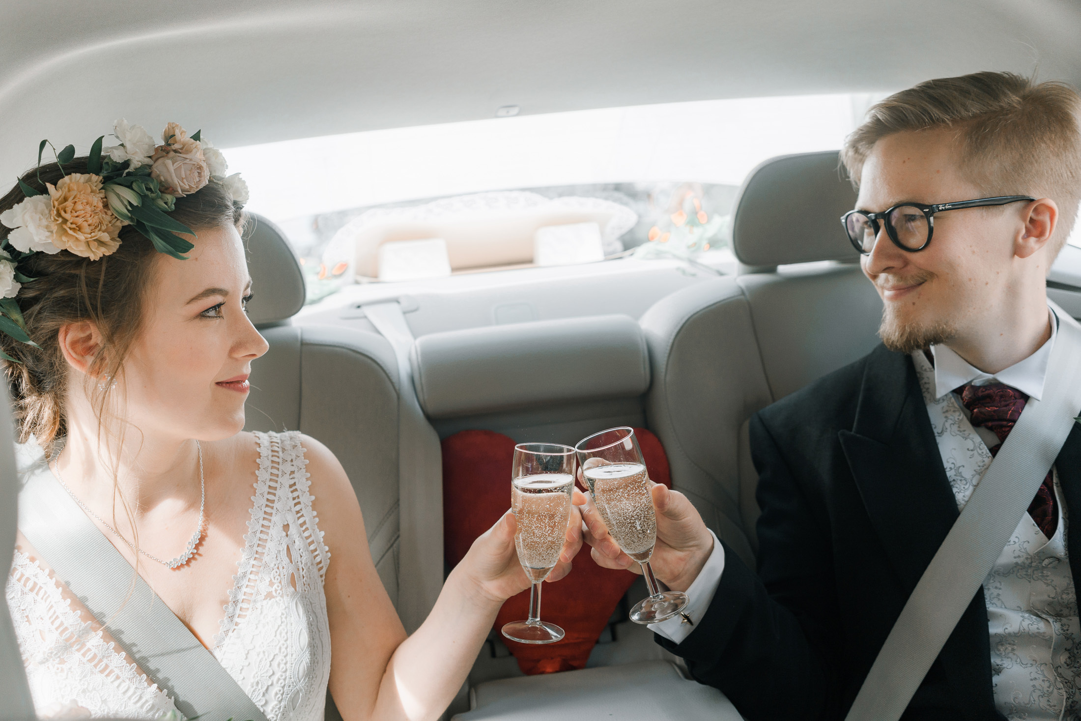 Sara & Tuomas, Karjalohja