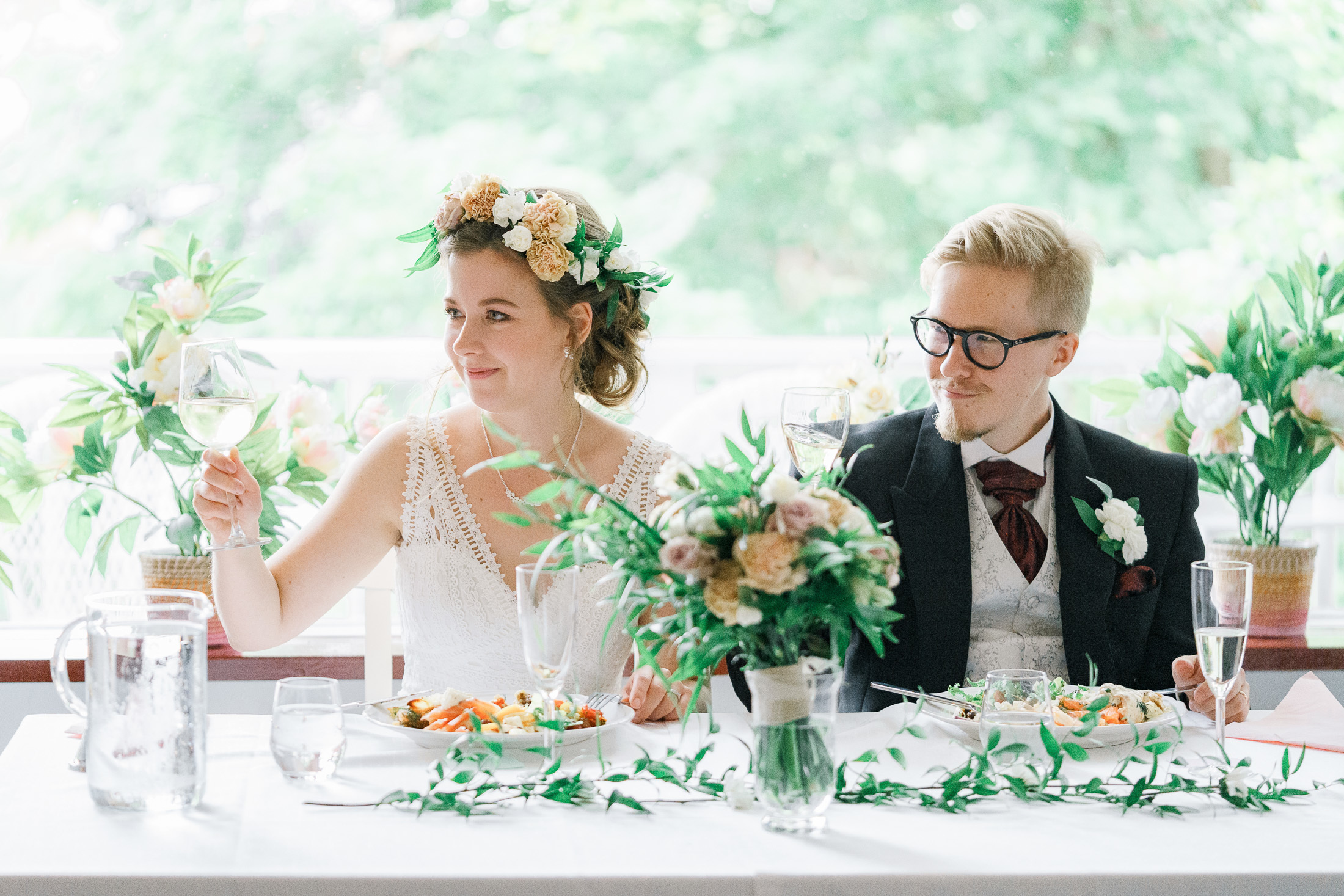 Sara & Tuomas, Karjalohja