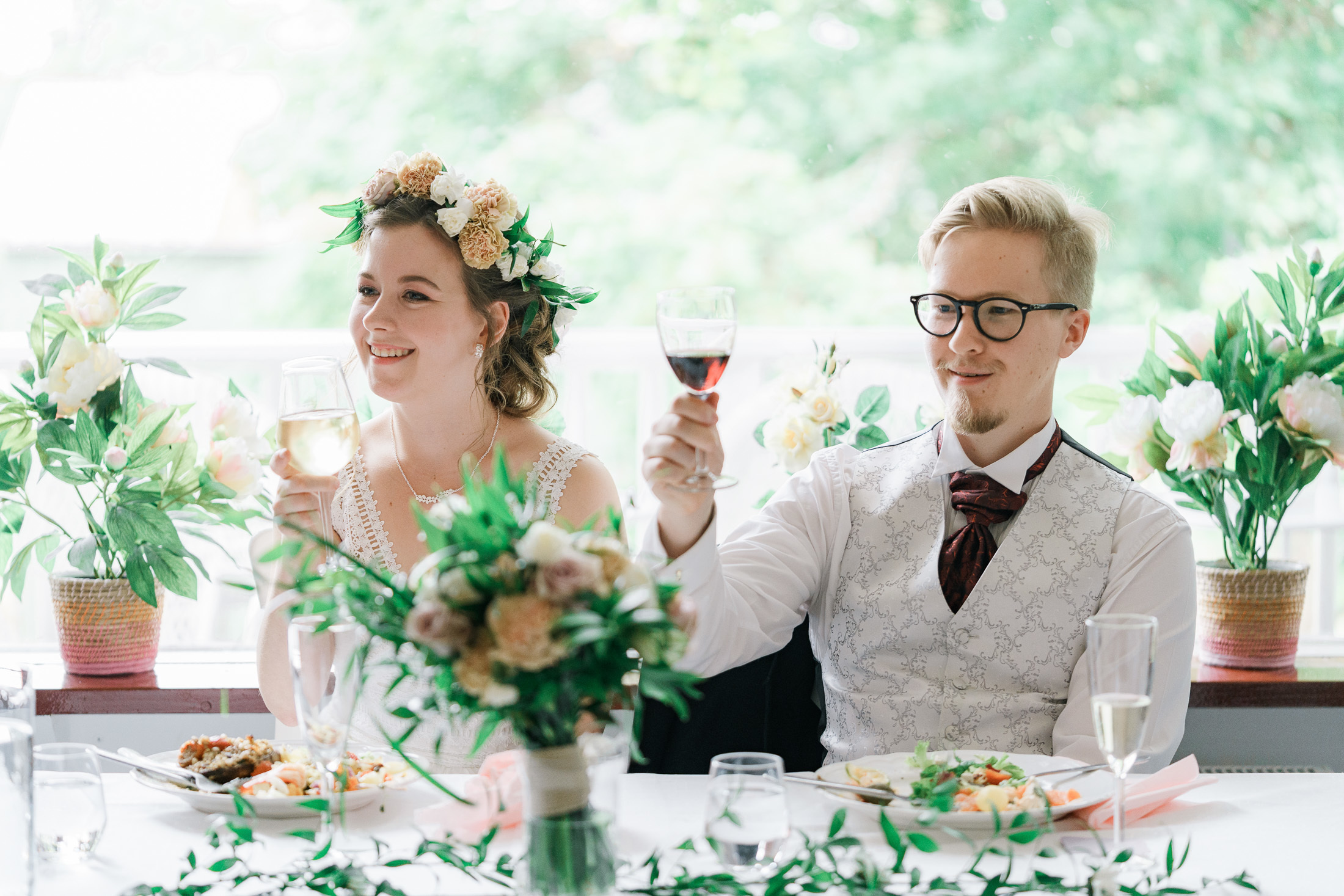 Sara & Tuomas, Karjalohja