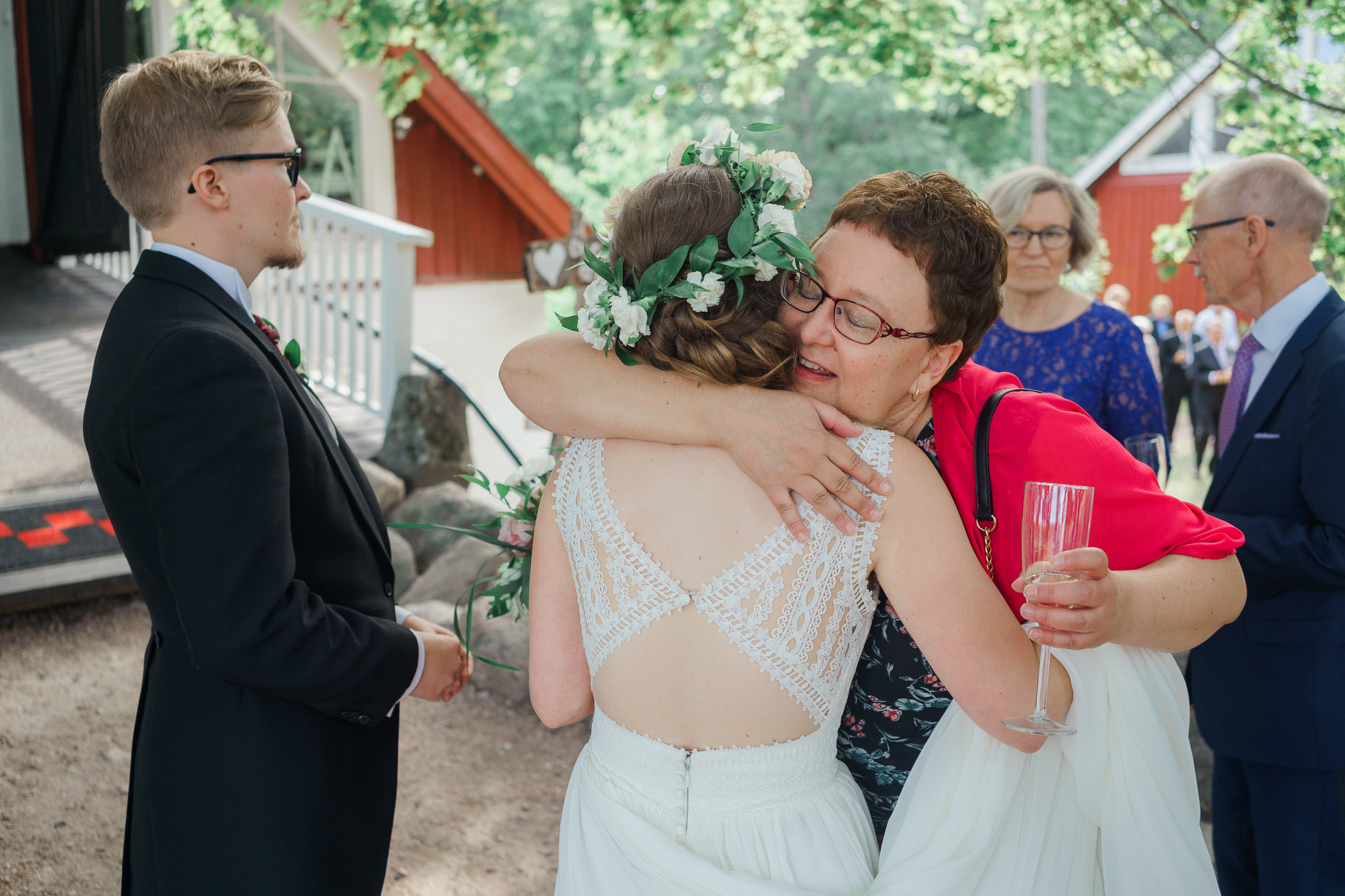 Sara & Tuomas, Karjalohja