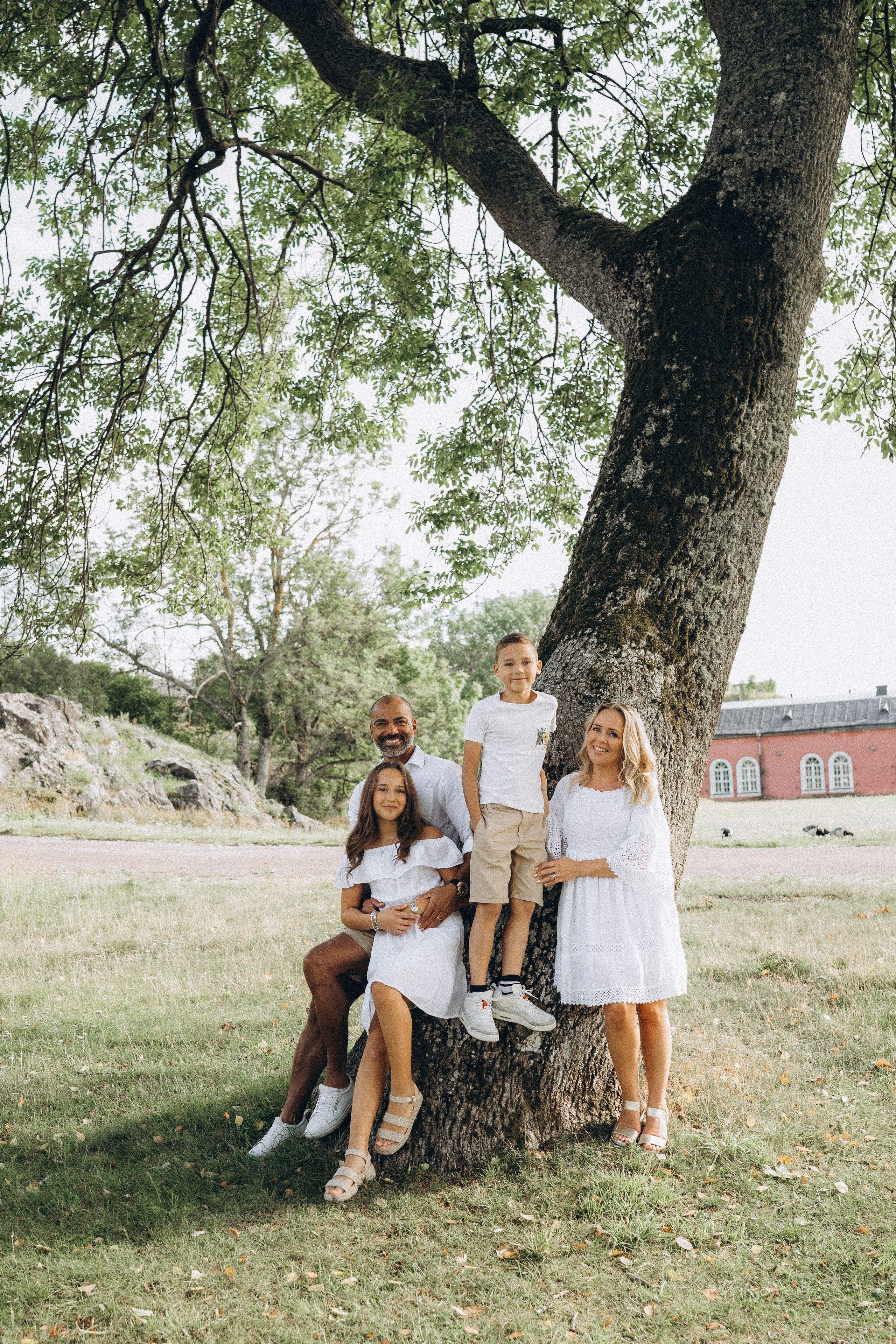 Suomenlinna. Wedding and portrait photographer in Helsinki Vickan O
