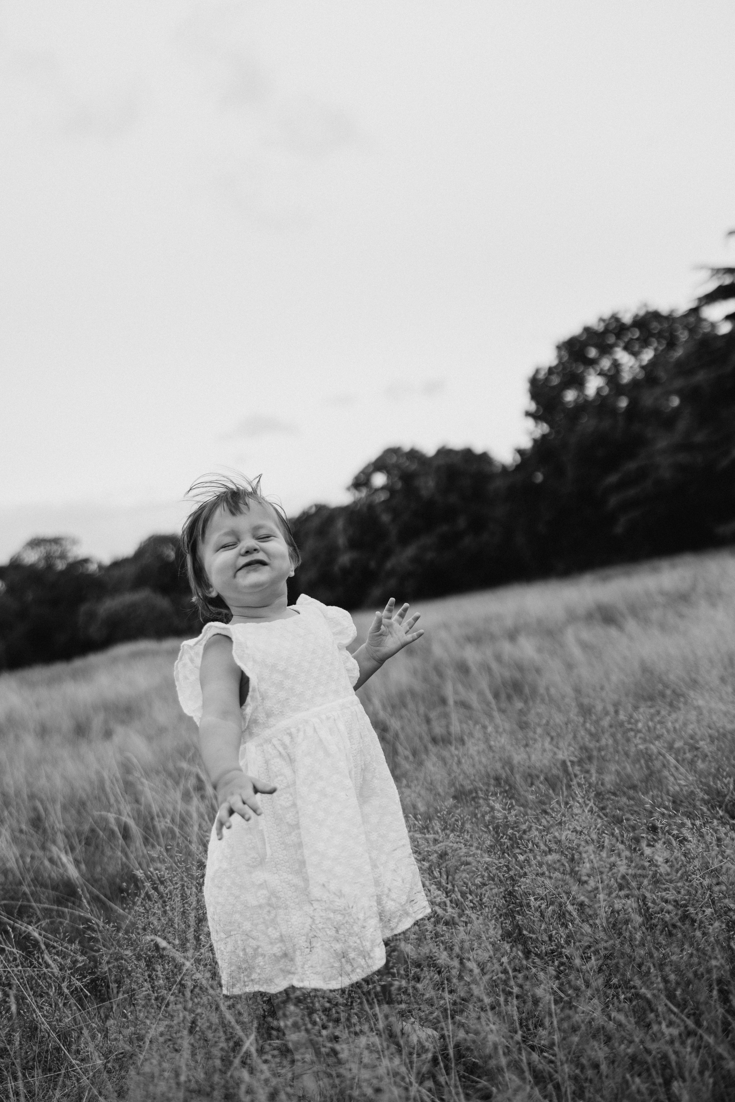 Milena with parents (Greenwich Park). Anastasia Klink, Photographer in London