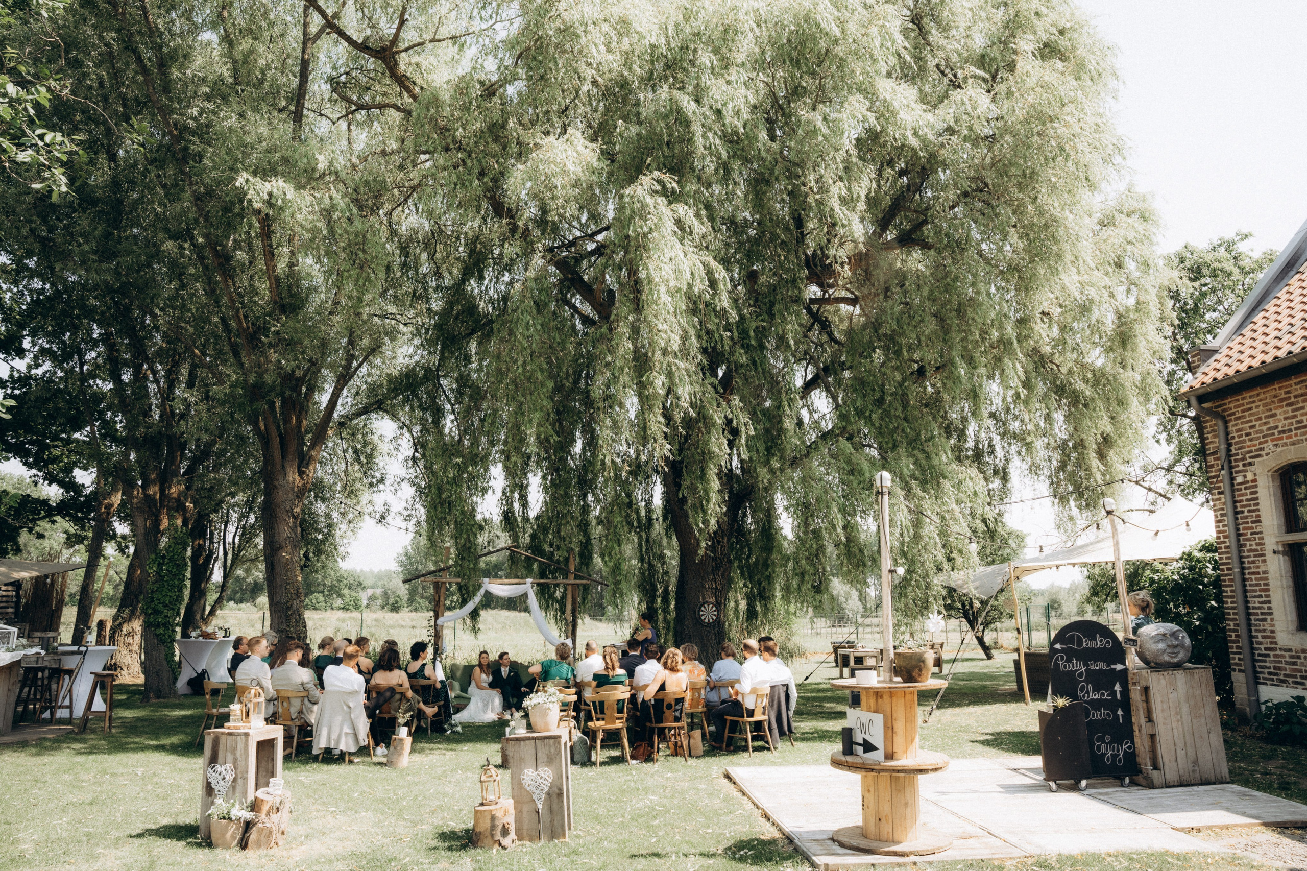 Wedding in Belgie. Little Birdie – Jouw familie- en huwelijksfotograaf in België en daarbuiten