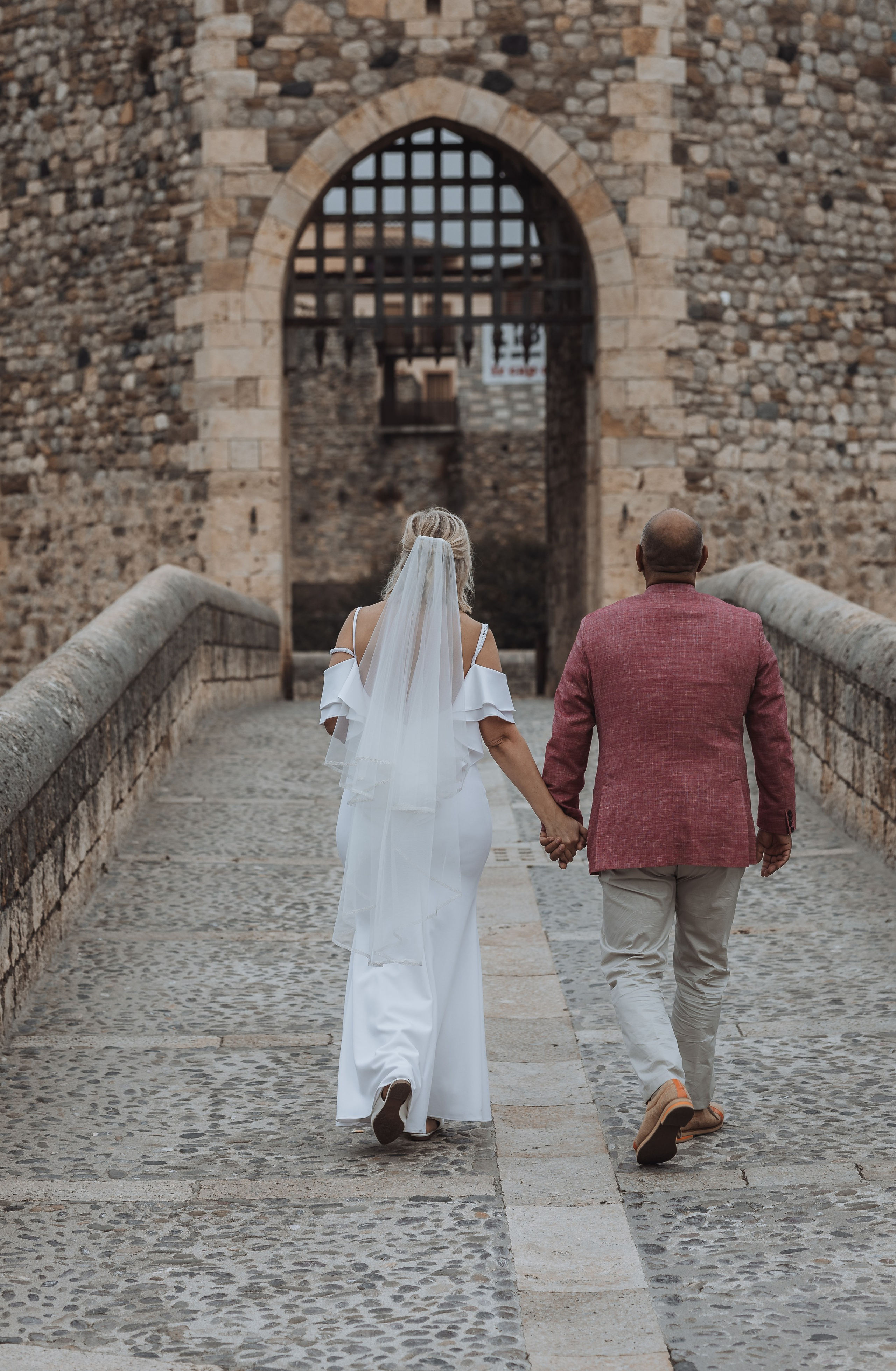 Albina+Kevin, 07.10.2024, Besalú. Fotógrafa de bodas en Cataluña