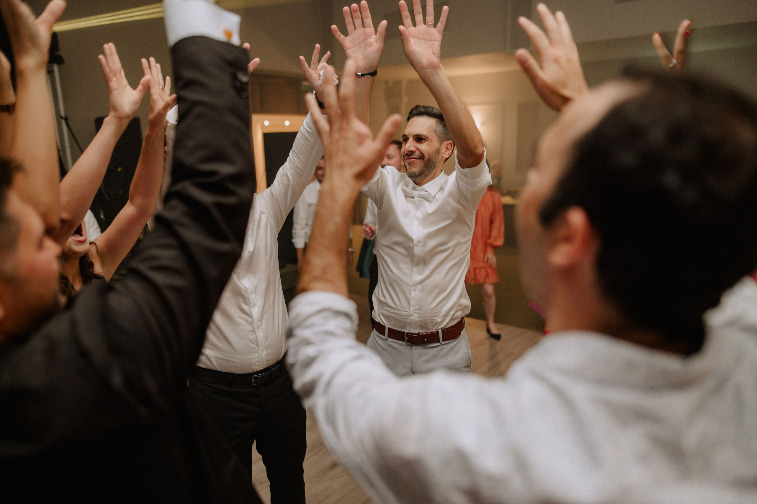 Servicii foto video profesionale pentru evenimentul tau. Proud Vision Weddings | Wedding Photography & Film — Servicii profesionale Foto Video Nunta Iasi