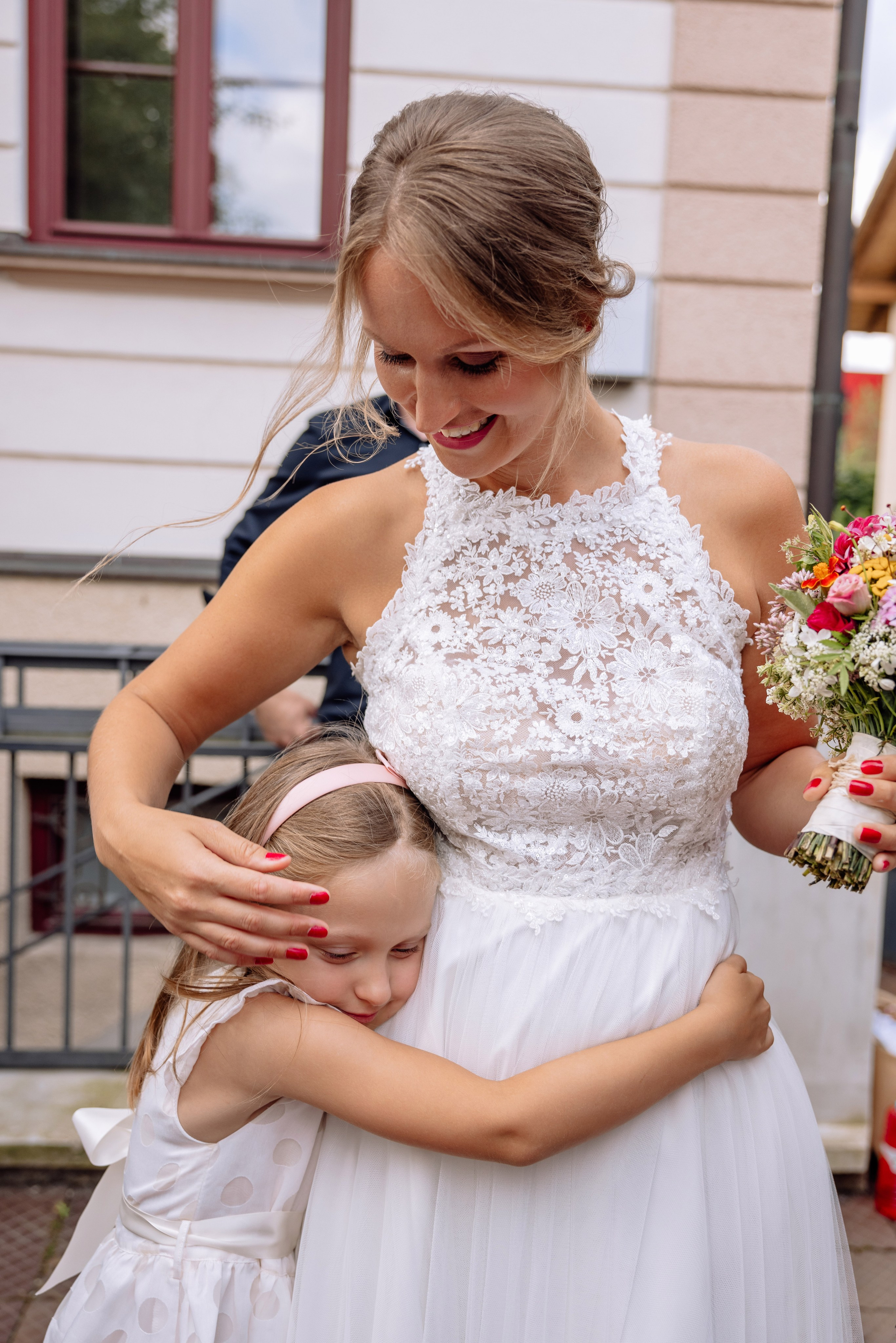 Sandra und Kevin: Standesamt Unterföring und Friedensengel. Hochzeitsfotograf München Taufe Familienfotograf Tanja Mauke