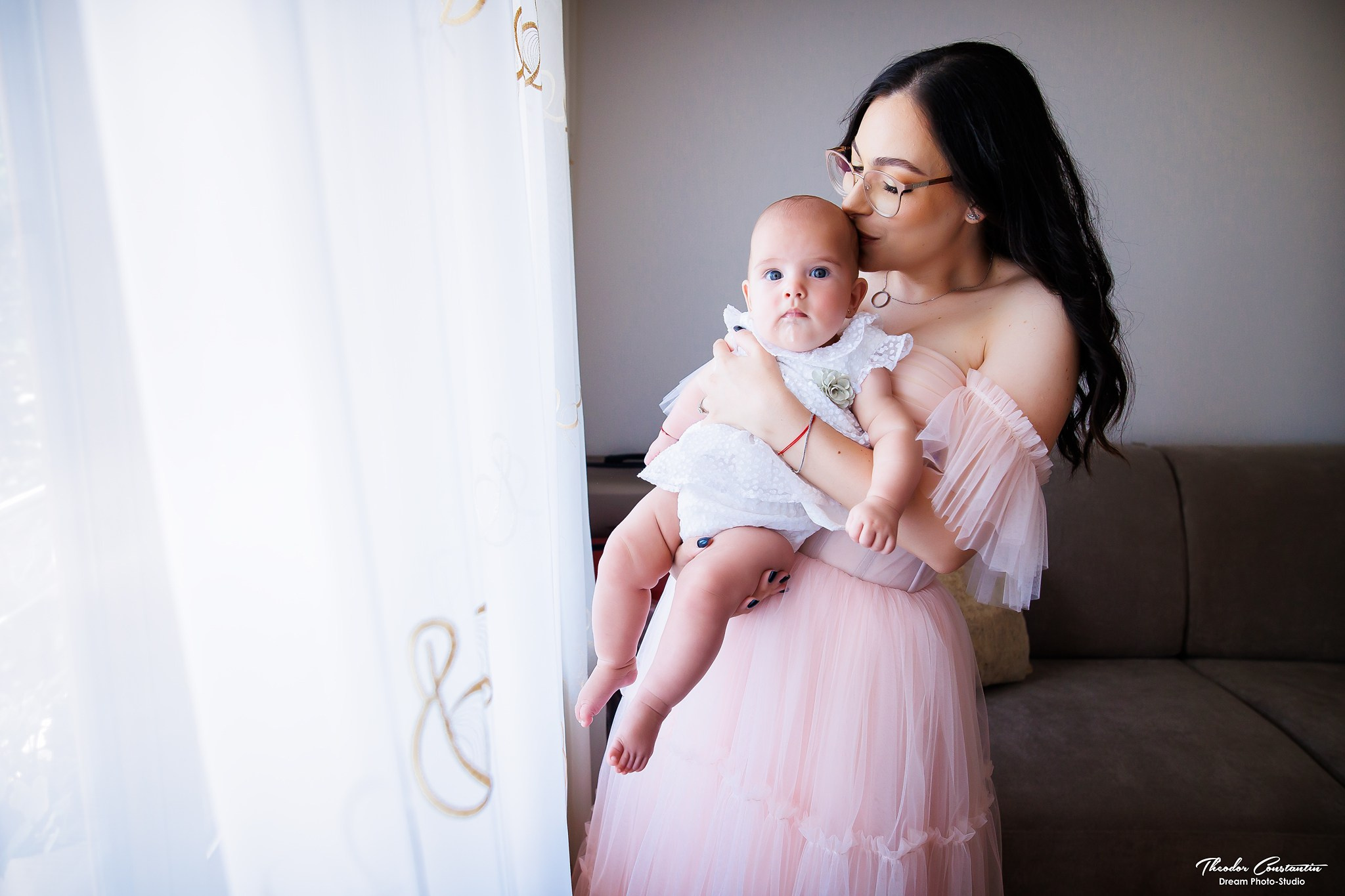 Botez. Dream Studio Galați – ședințe foto profesionale pentru familie, portrete și evenimente