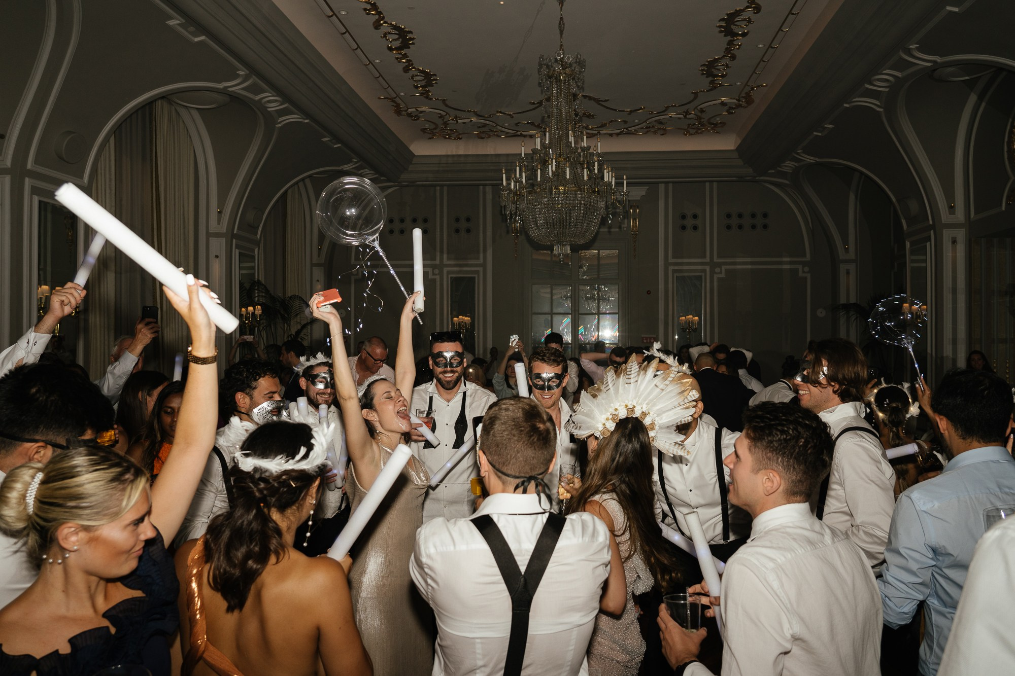 Wedding in Mandarin Oriental Ritz hotel, Madrid. Wedding photographer videographer Spain