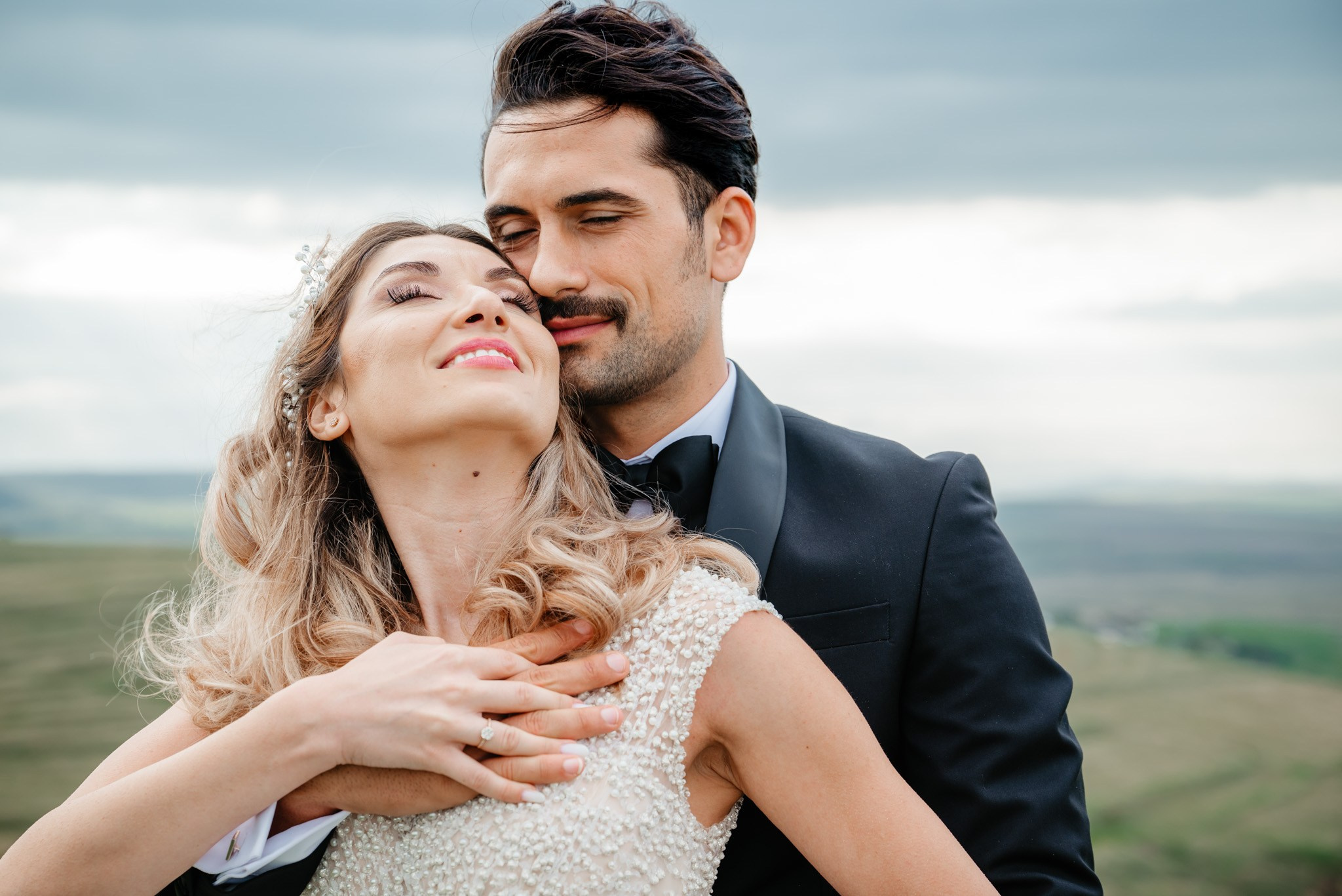 Alexandra & Robert. Www.besttalesstudio.com