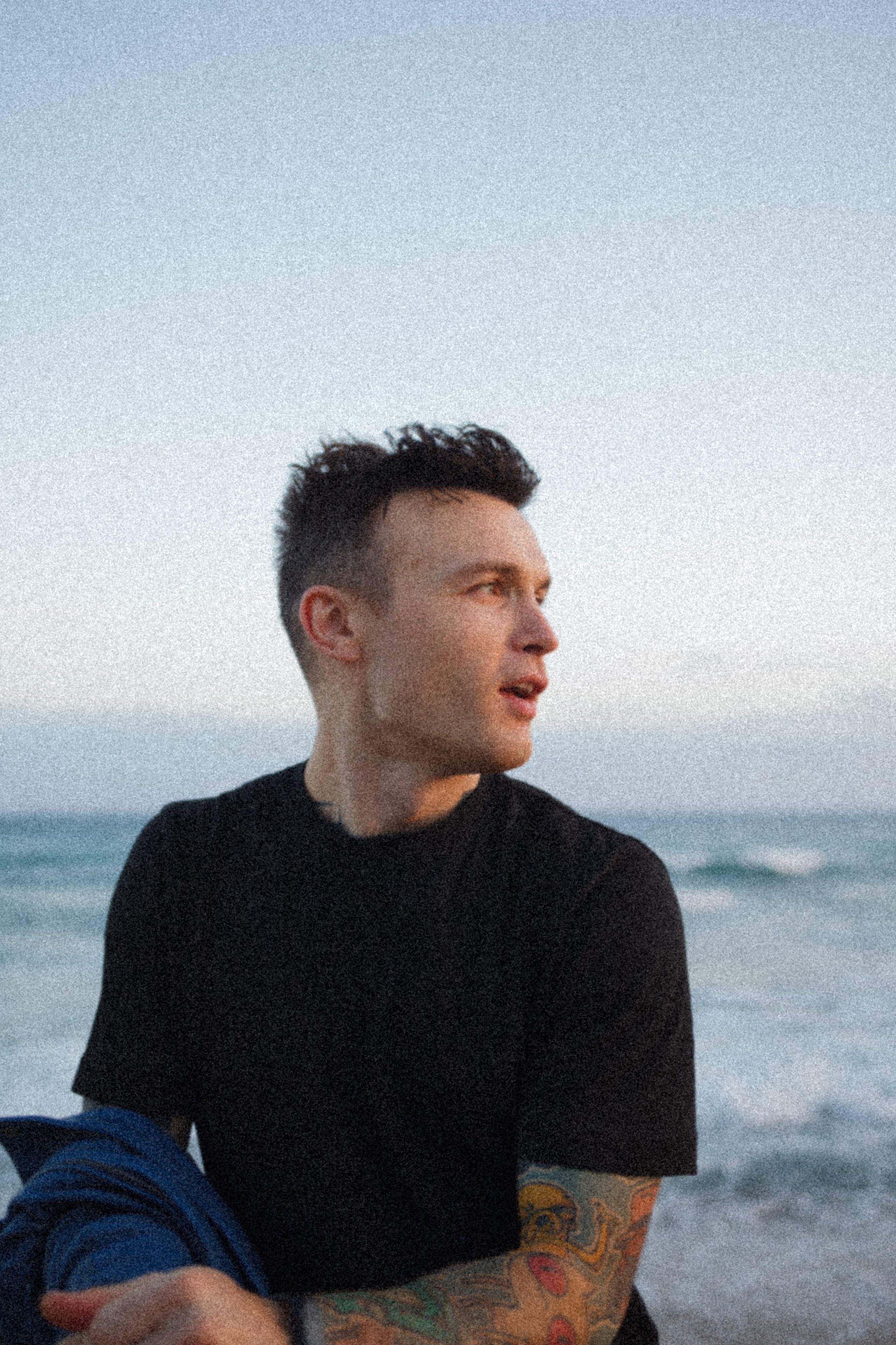 Un amigo en la playa. Marina Kálcheva – Photographer, Videographer & Visual Artist in Barcelona