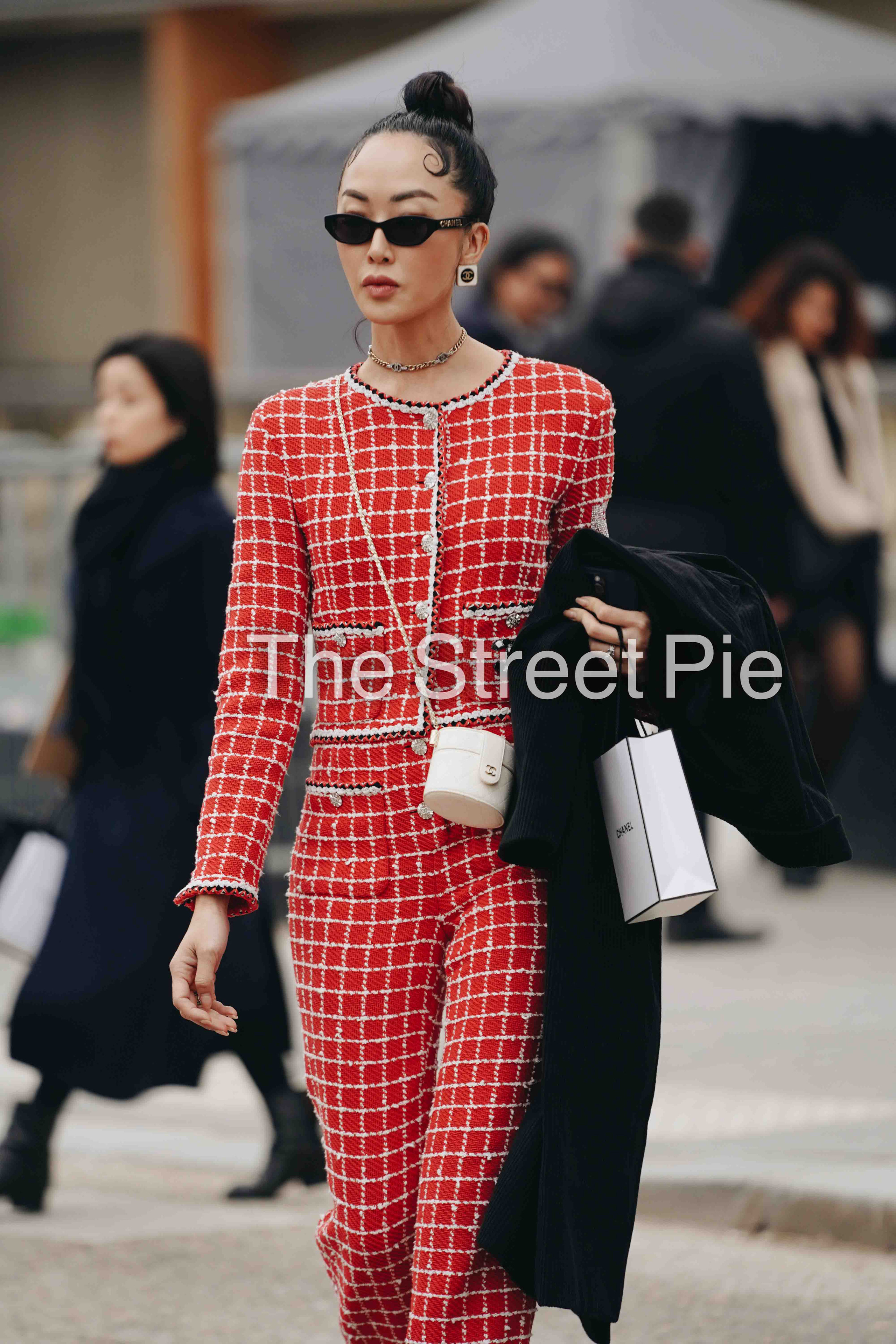PARIS HAUTE COUTURE SS23. Anastasia Fedoseeva / The Street Pie — streetstyle photographer