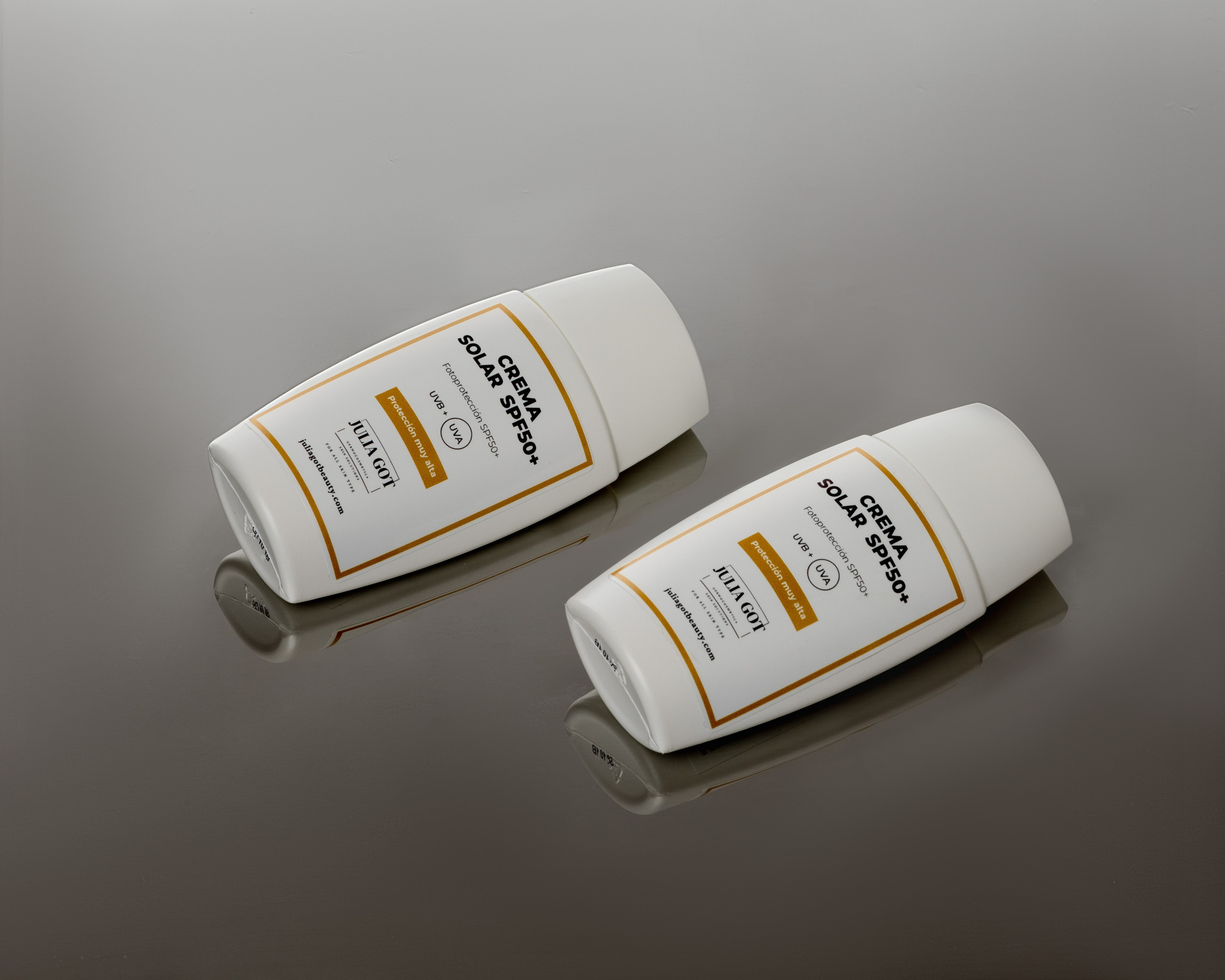 CREMAS, COSMETICA. Fotografía de Embarazo, Familia e Infantil en Almería Elena Espig