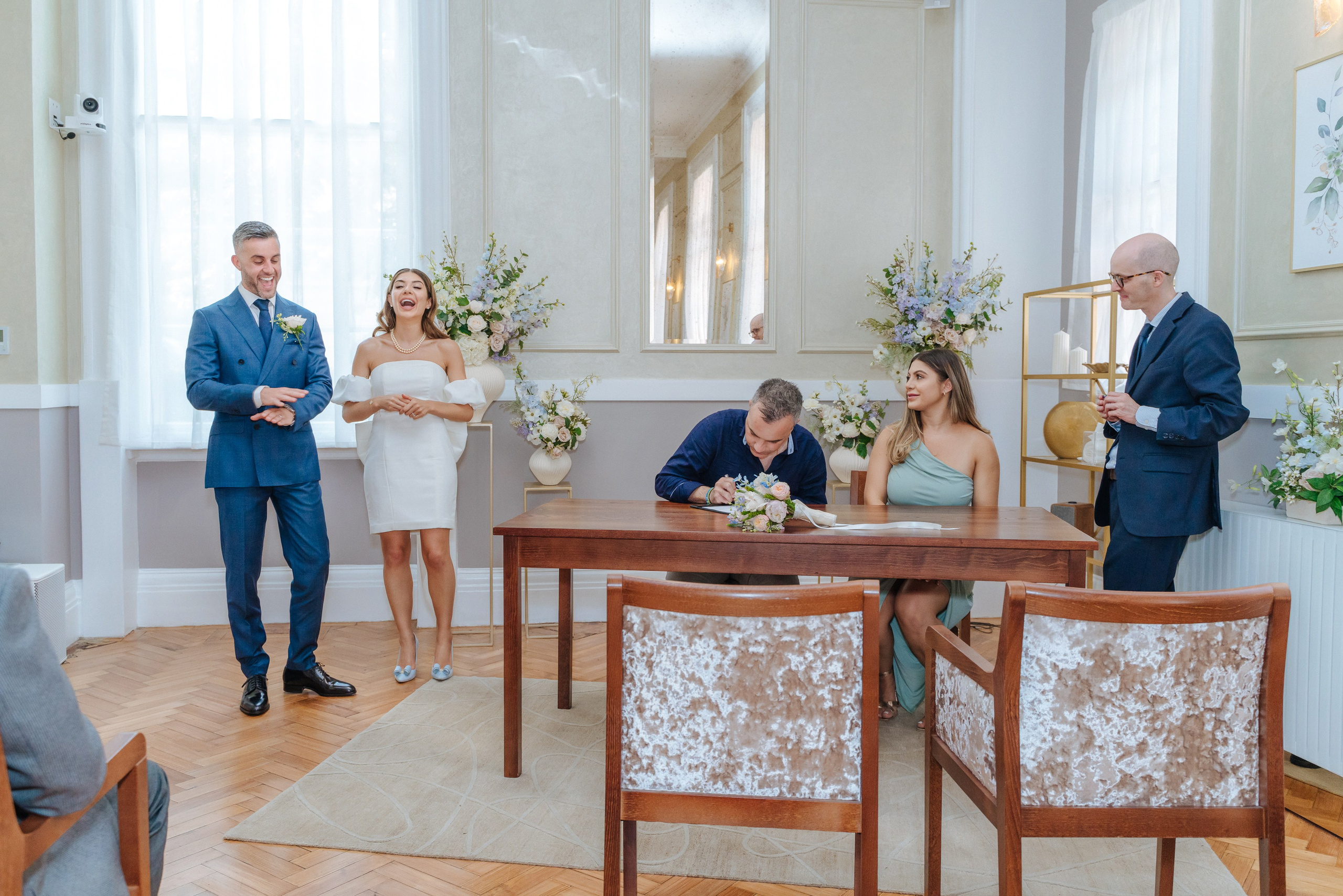 Civil ceremony at Chelsea Old Town Hall,  Wedding in Chelsea, Wedding in London,  wedding photographer in Chelsea, wedding photographer in London