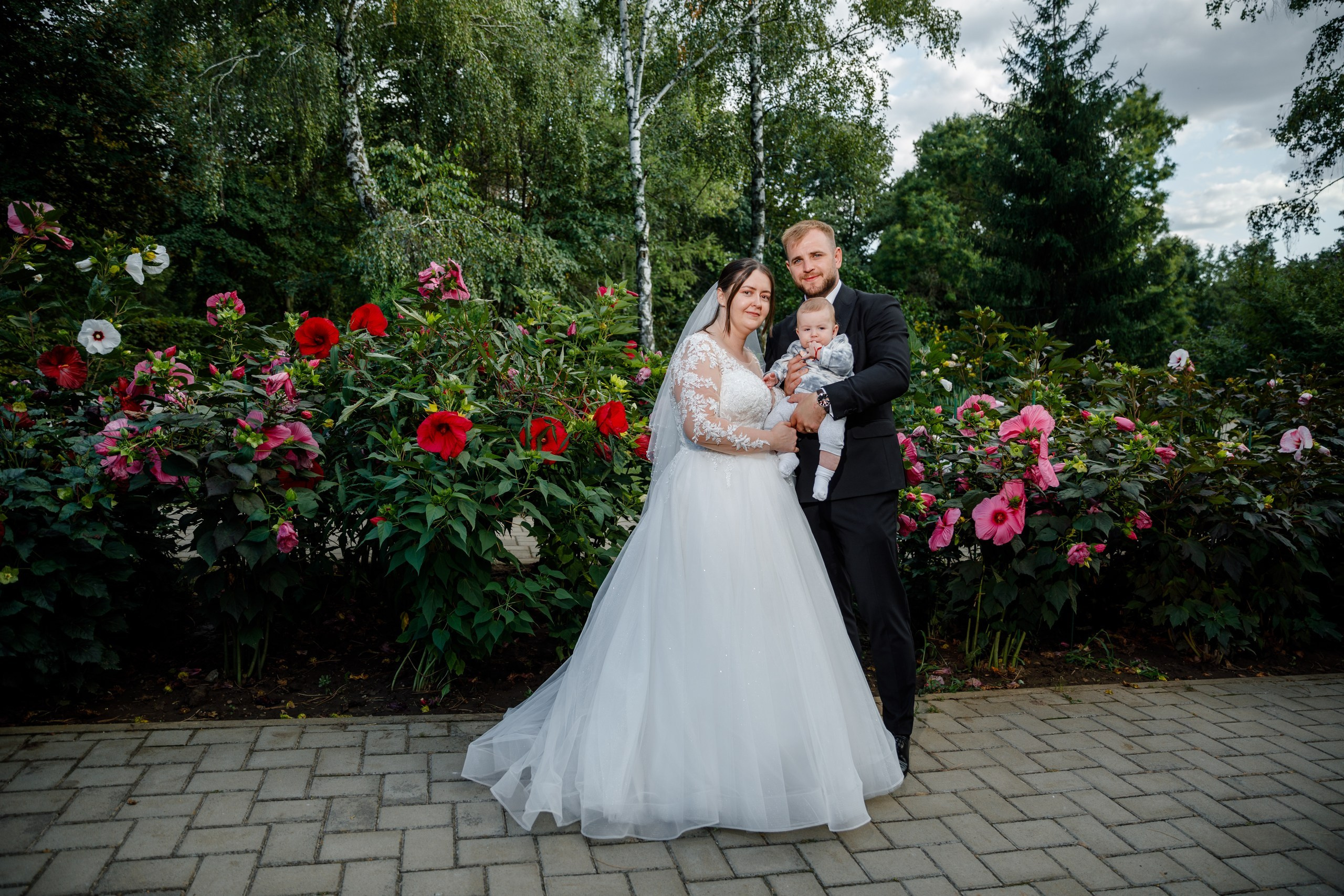 servicii foto. servicii foto Botoșani. servicii foto video Botoșani. fotograf nunta. fotograf evenimente. fotograf nunta Botoșani. Alin chirila. Alin chirila fotograf. Alinofotostudio.- Mire și mireasă – Sergiu & Liliana – ziua nunții, 2024  - Emoții în ziua nunții – Sergiu și Liliana  - Dansul mirilor – fotografie artistică nuntă 2024  - Sedinta foto romantică în natură – Sergiu & Liliana  - Rochia de mireasă și detalii de nuntă elegante