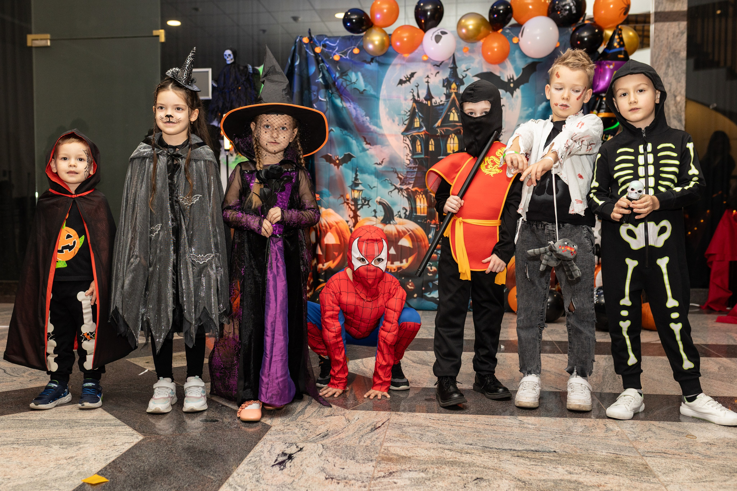 Leo dance studio Helloween 2025. Семейный и детский фотограф в Варшаве Мила Бобровская