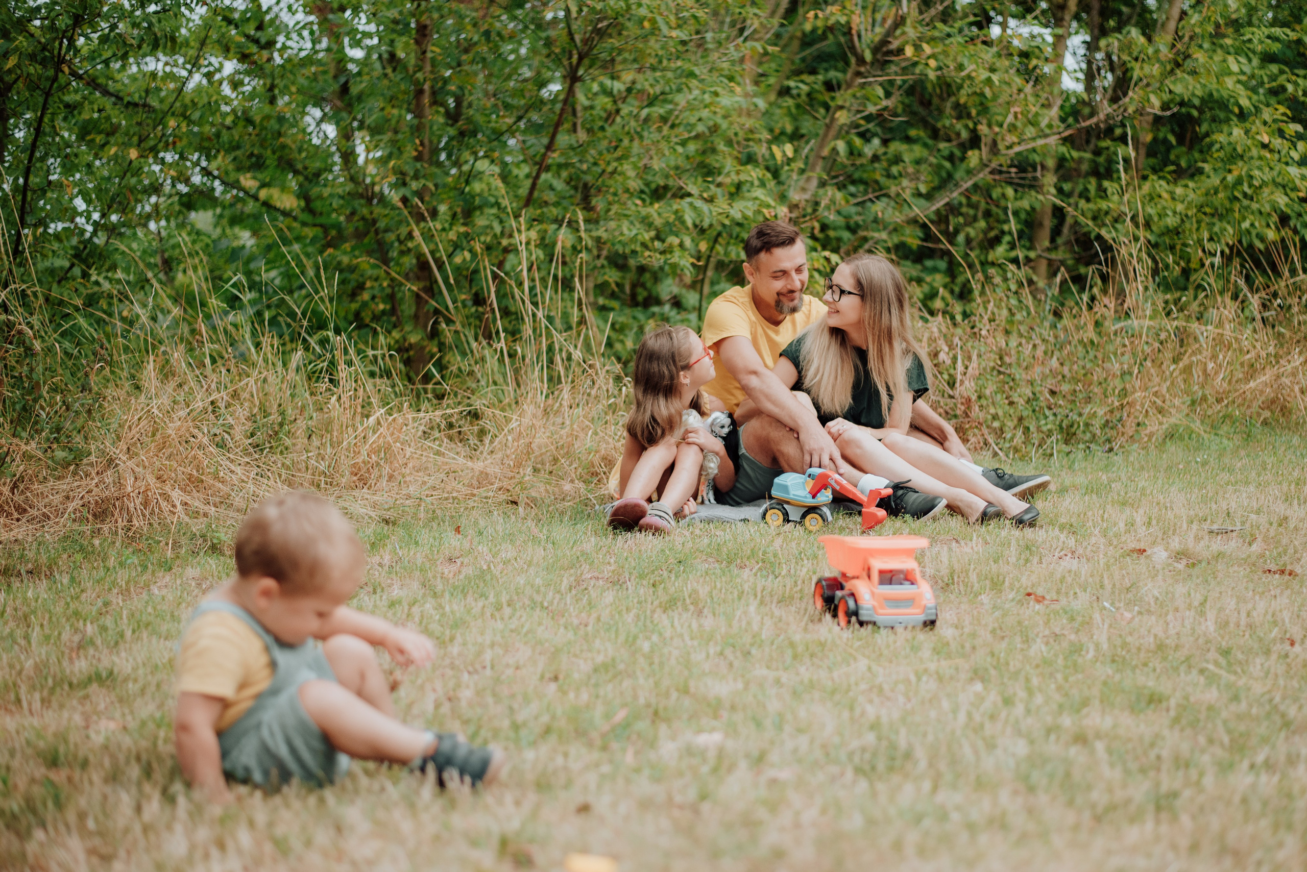 Hanka and family. Lifestyle, wedding and family photographer