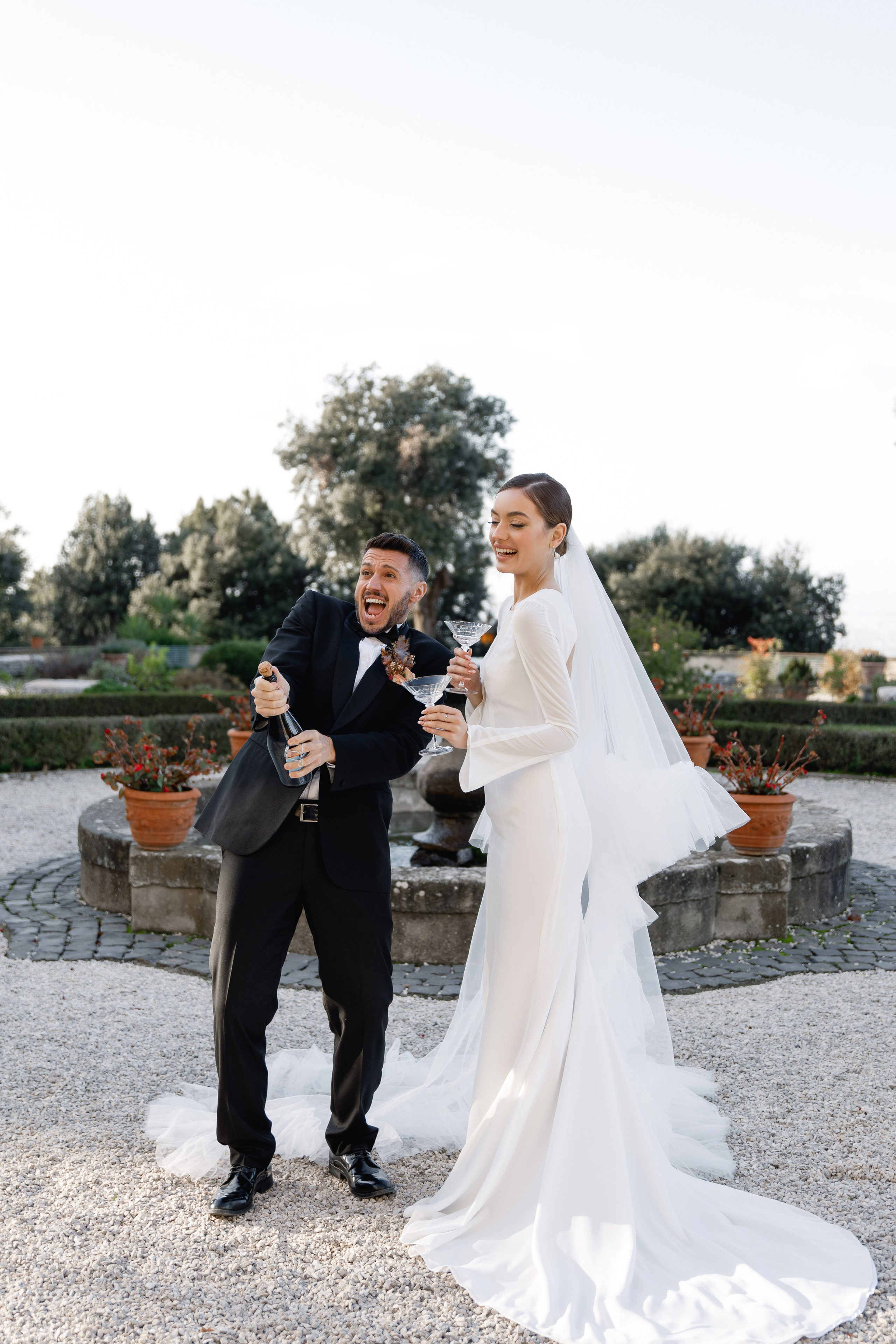 Wedding photographer in Rome, Tuscany, Lake Como, Sicily, Puglia, all. Wedding Photographer Rome Tuscany Como Sicily Puglia Amalfy Italy- Oksana Savenchuk