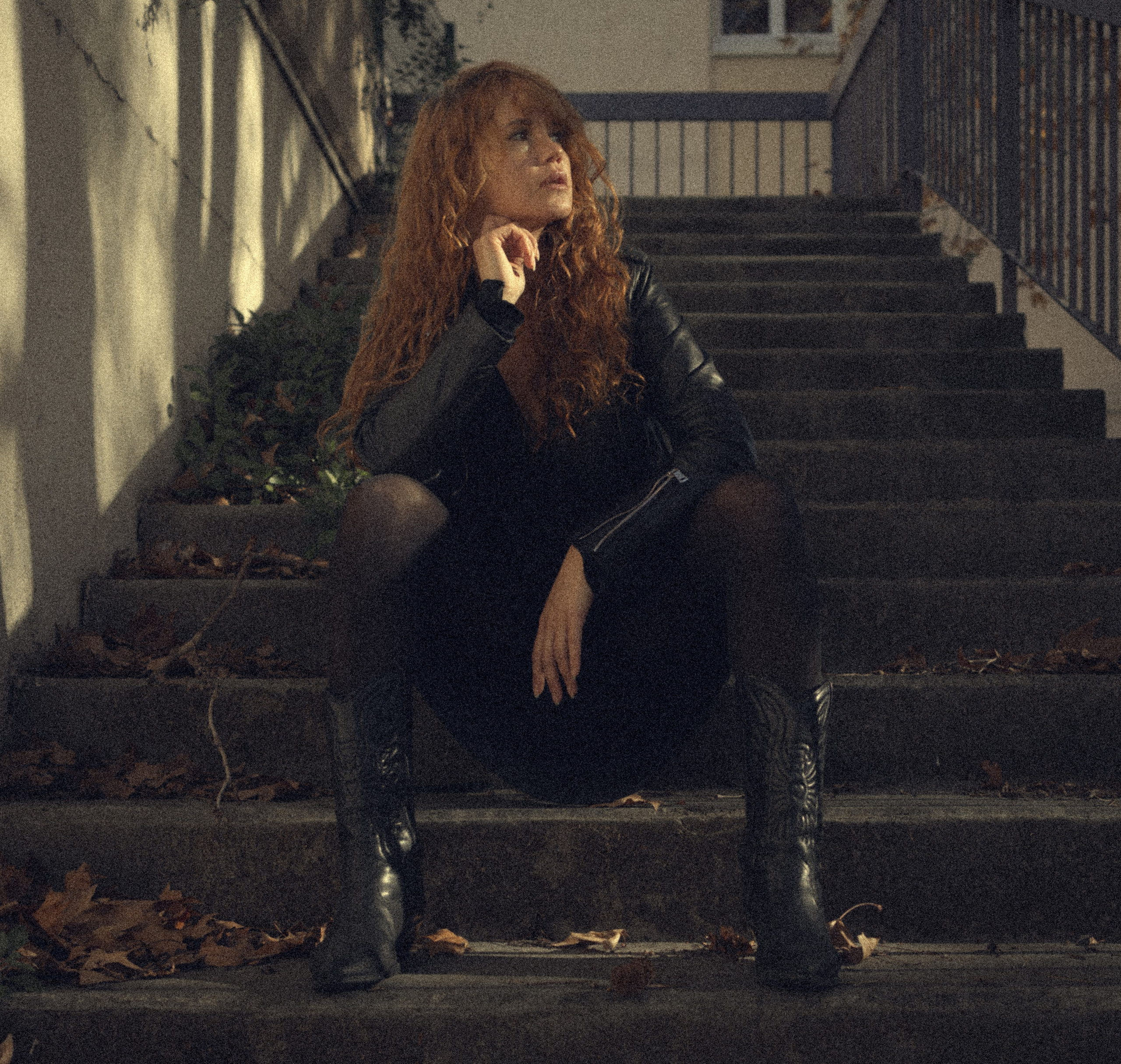 Sunrise. Histoires d’amour, séances photos de famille et de mariage en France