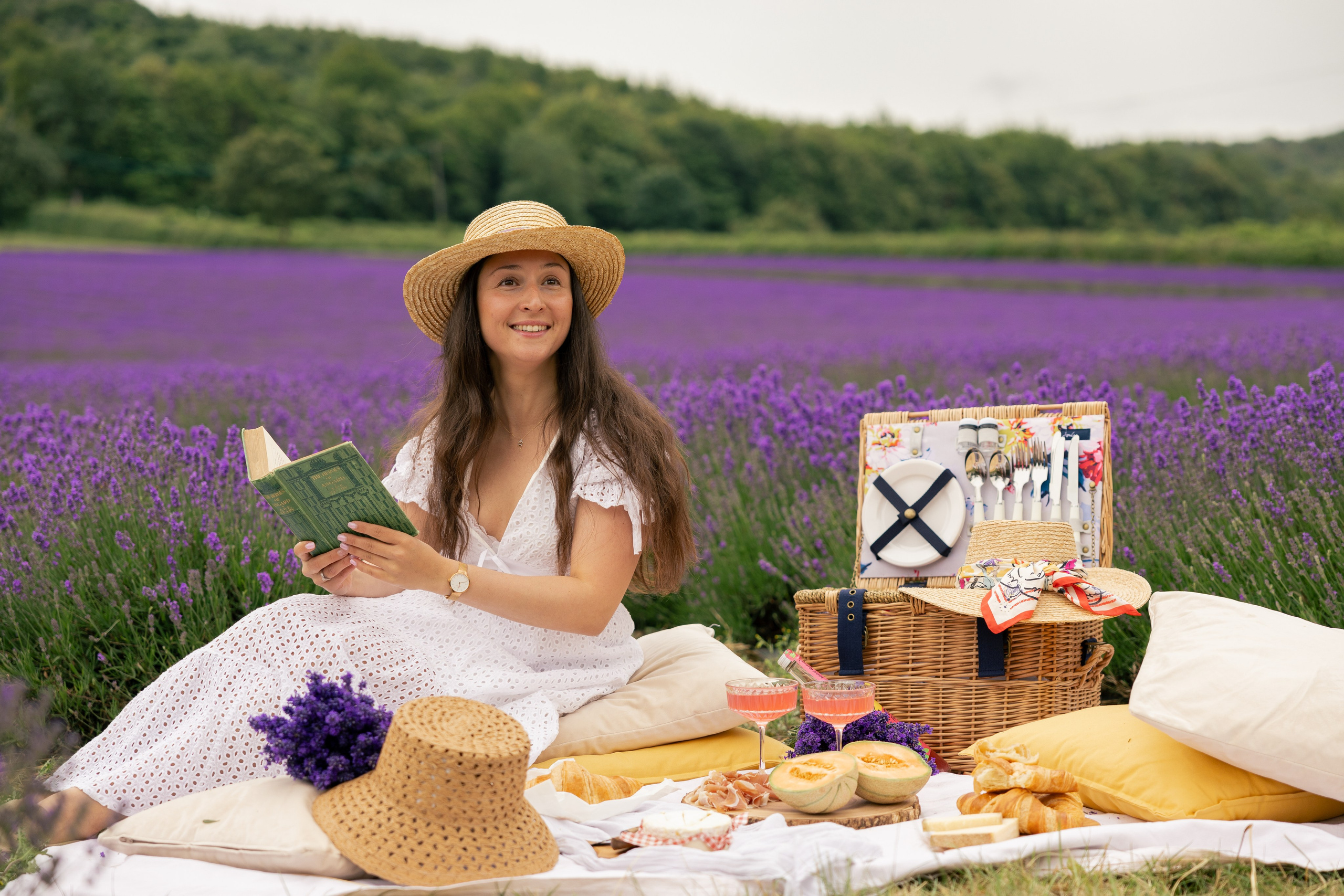 Lavender Picnics. PHOTOGRAPHER IN LONDON
