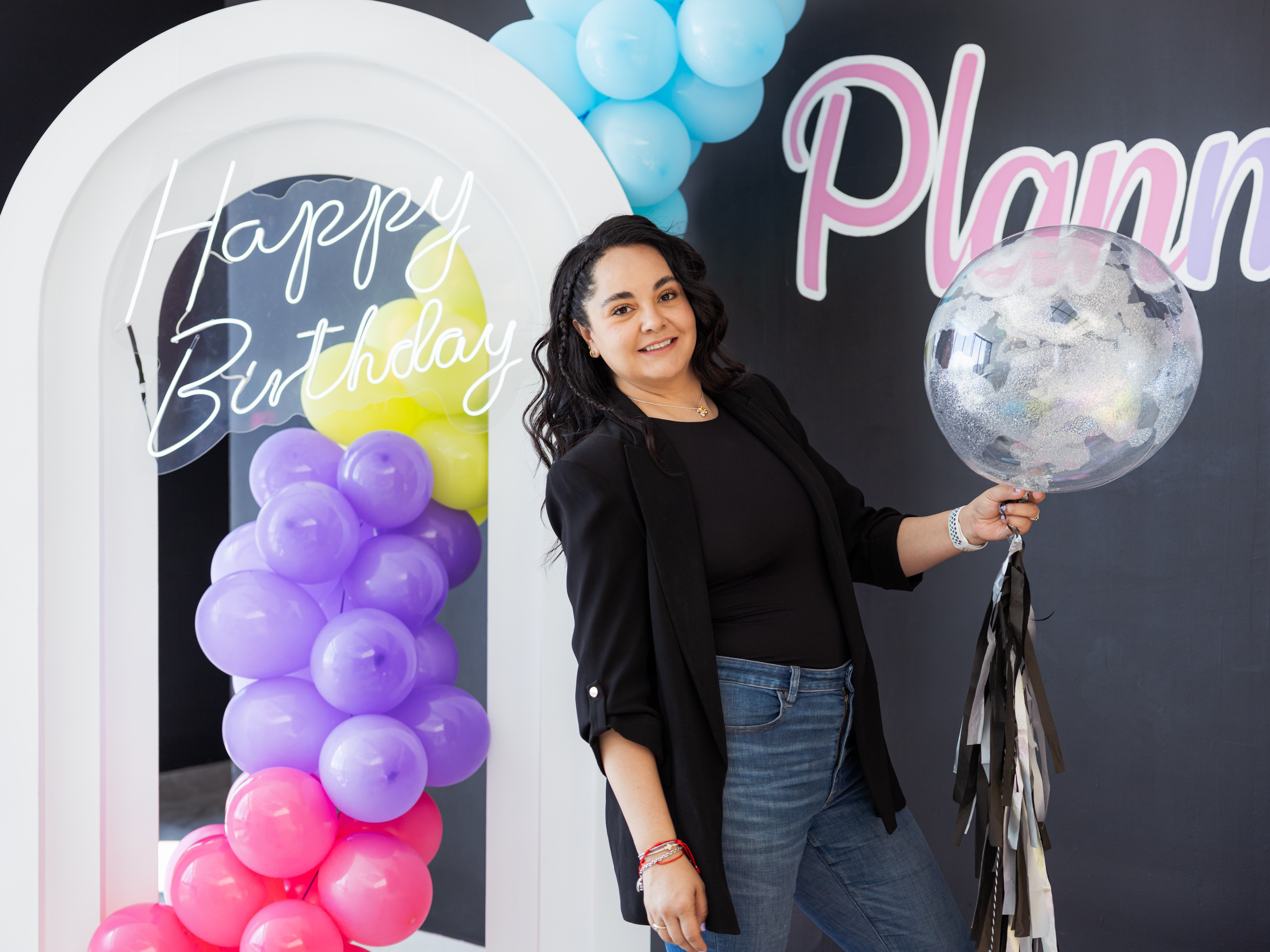 Balloon Decoration Studio. Lifestyle a rodinná fotografka v Pisku Oxana Telupilova