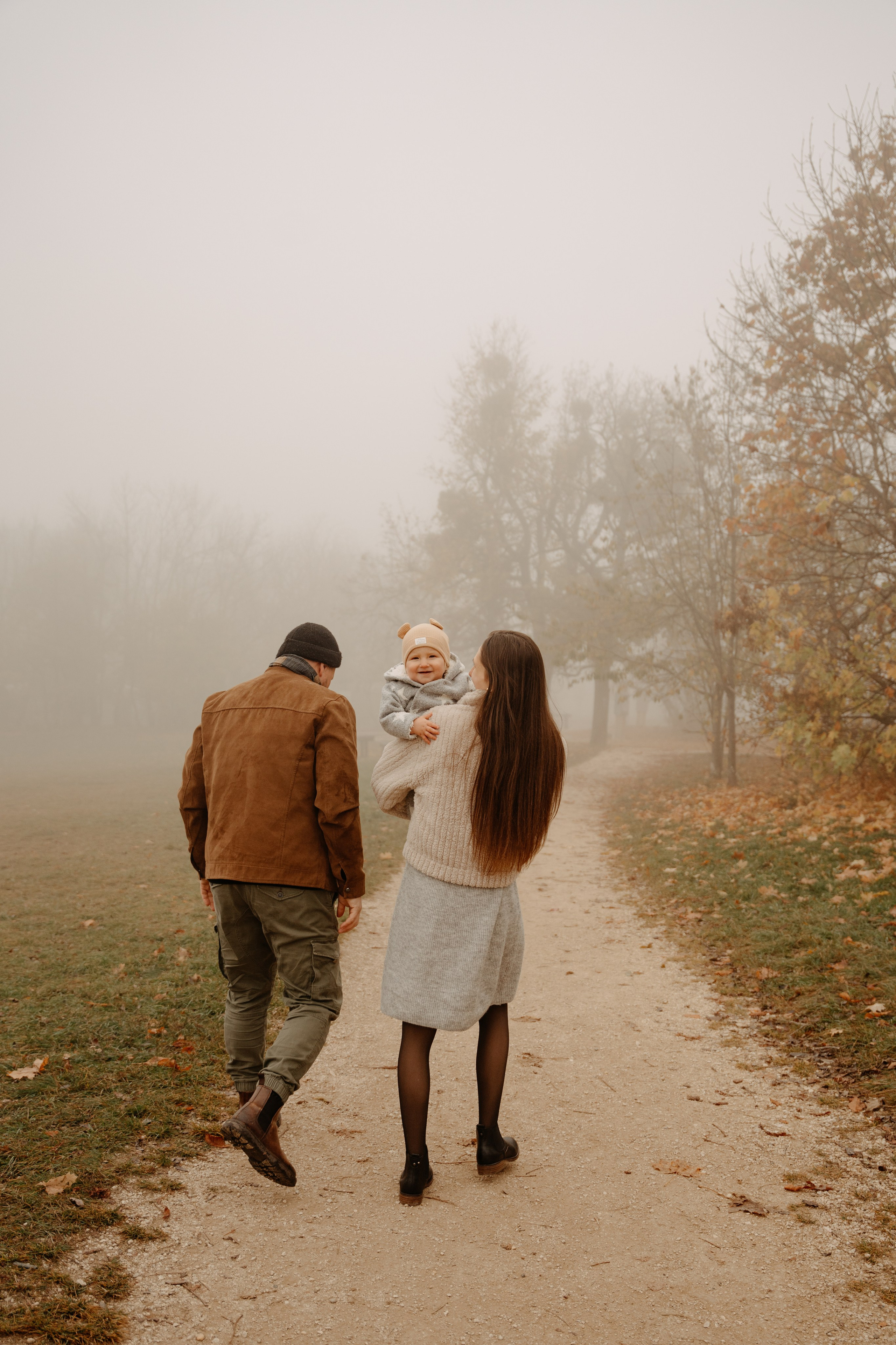 Bendegúz a ködös Normafán. Kezdőlap