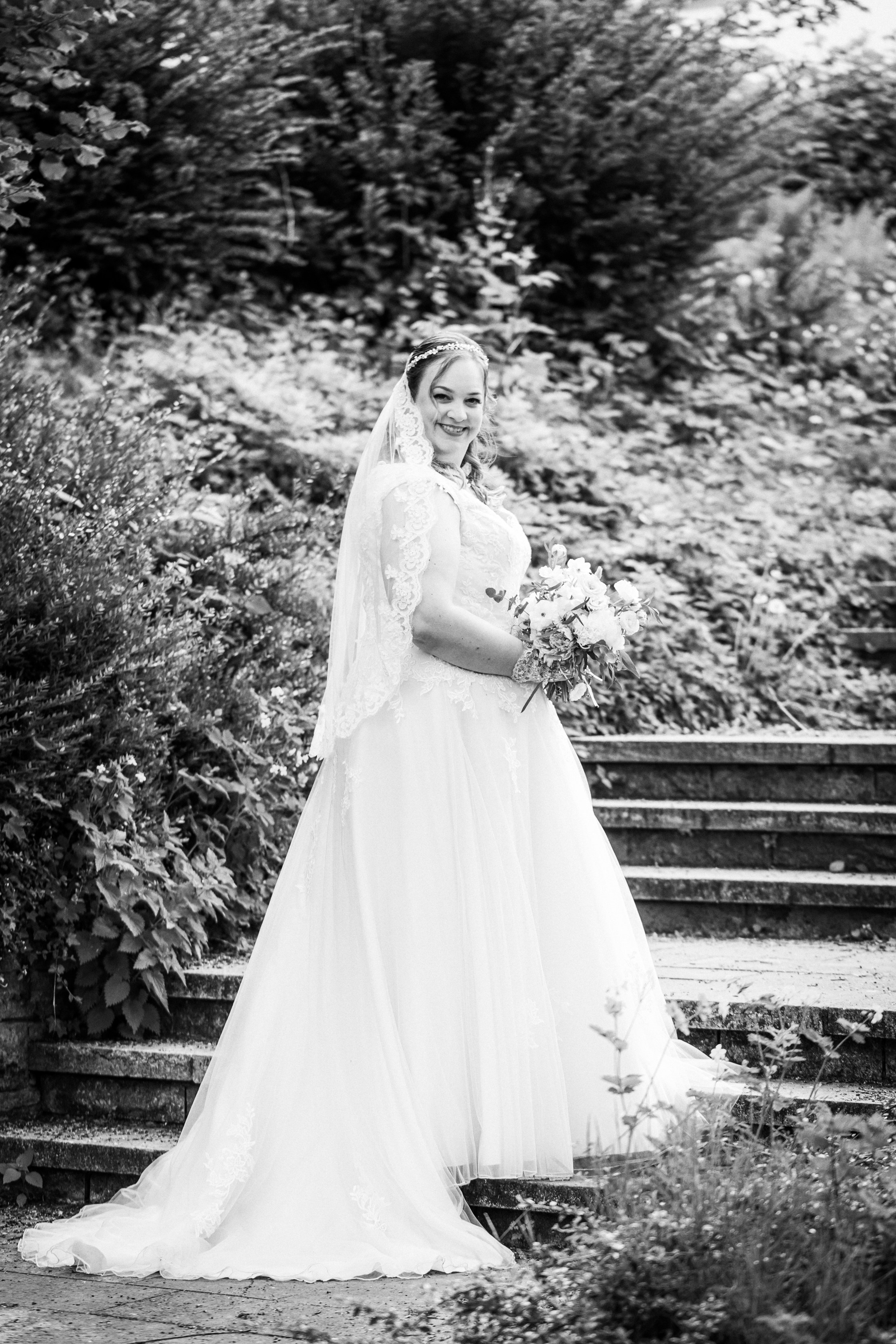 Kirchliche Trauung in Oerlinghausen. Hochzeitfotograf in Bielefeld