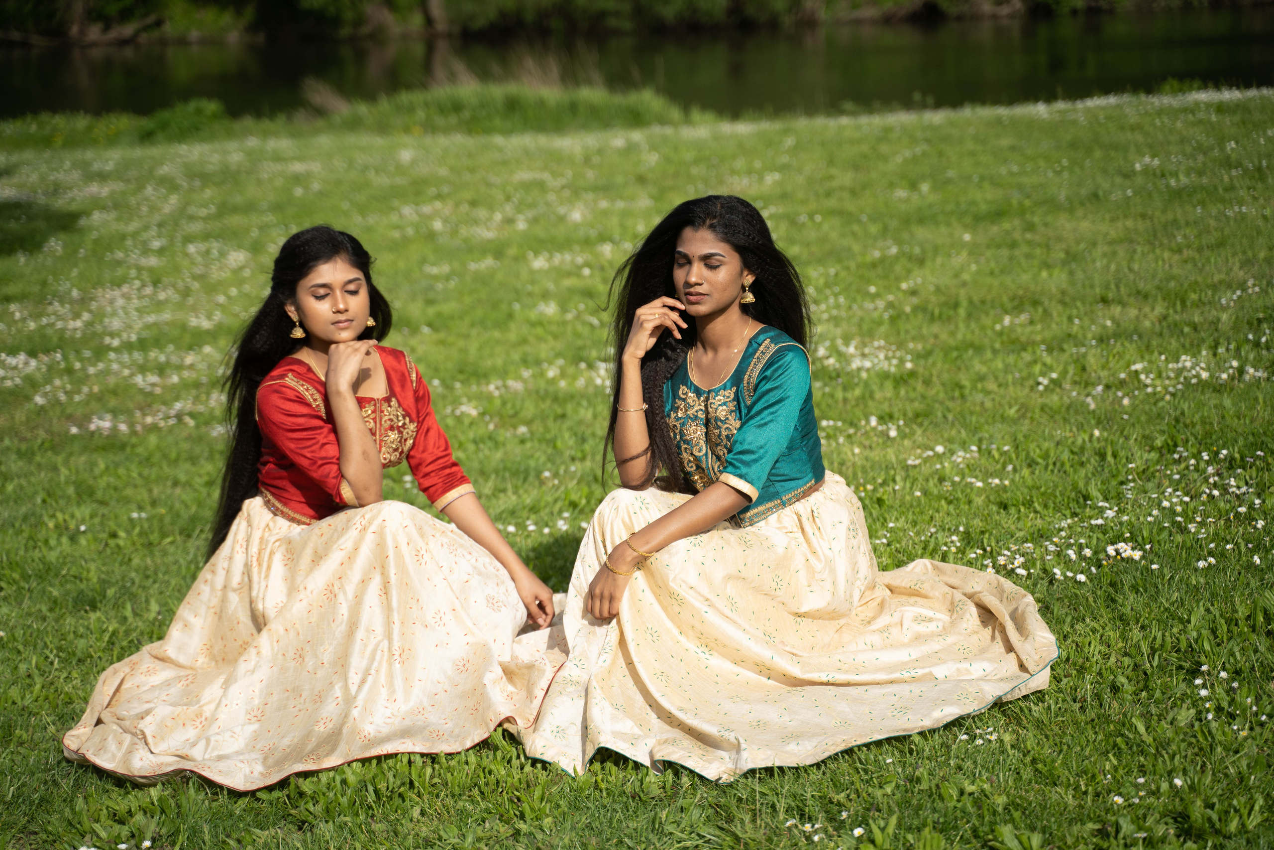Shaliny and Maristela, Sri Lanka Dance. Nina Janeckova Photographer and Videographer in Bodensee Ravensburg