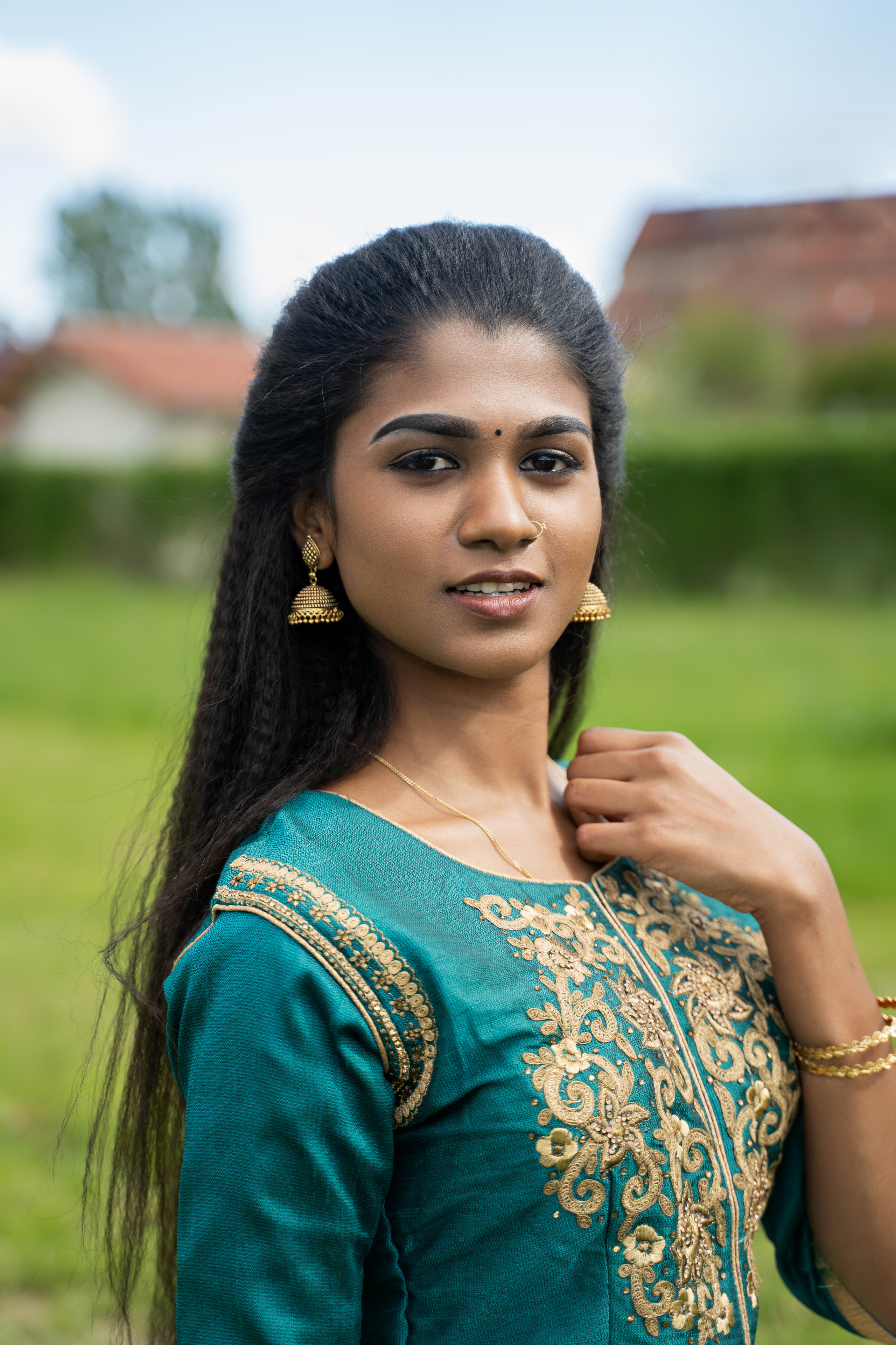 Shaliny and Maristela, Sri Lanka Dance. Nina Janeckova Photographer and Videographer in Bodensee Ravensburg