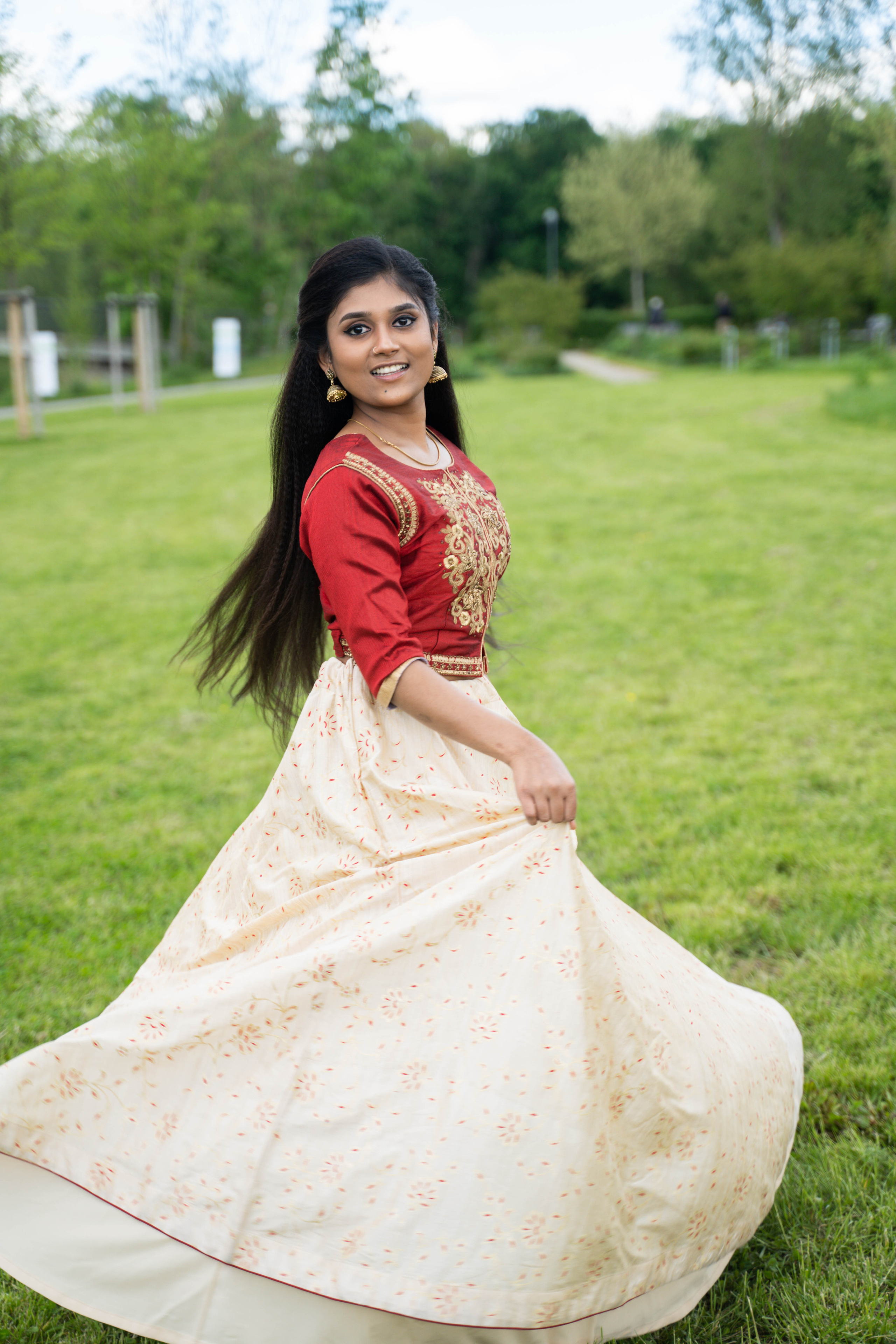 Shaliny and Maristela, Sri Lanka Dance. Nina Janeckova Photographer and Videographer in Bodensee Ravensburg