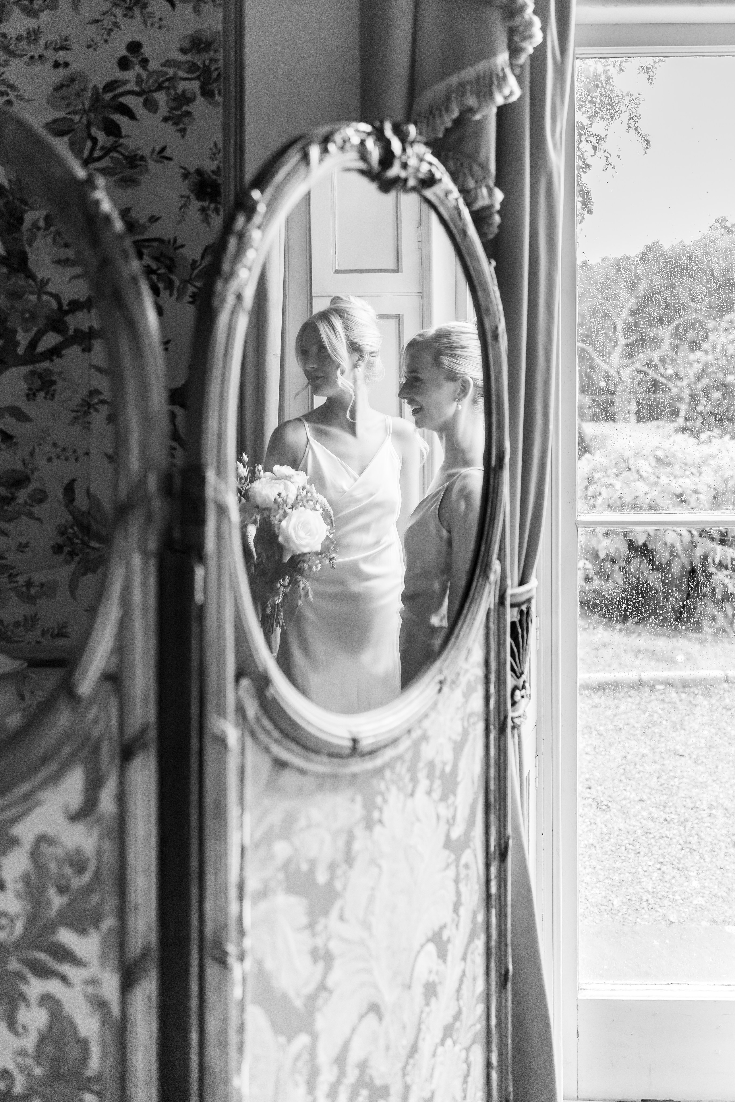 Elegant wedding portrait of bride and groom walking through the streets of ParisRomantic elopement moment captured in soft evening light in Paris, FranceLuxury wedding ceremony setup in a historic French venue with natural floralsCandid black and white photo of a couple at their city wedding in London, UKTimeless couple portrait in front of Marylebone Town Hall, LondonEditorial-style bridal preparation in a classic townhouse in the heart of LondonSoft light bridal portrait in a countryside château wedding in FranceFine art flat lay with French-inspired wedding details and vintage texturesCinematic golden hour photo at a UK estate wedding with historic architectureLuxury wedding tablescape with candles and florals at a London reception