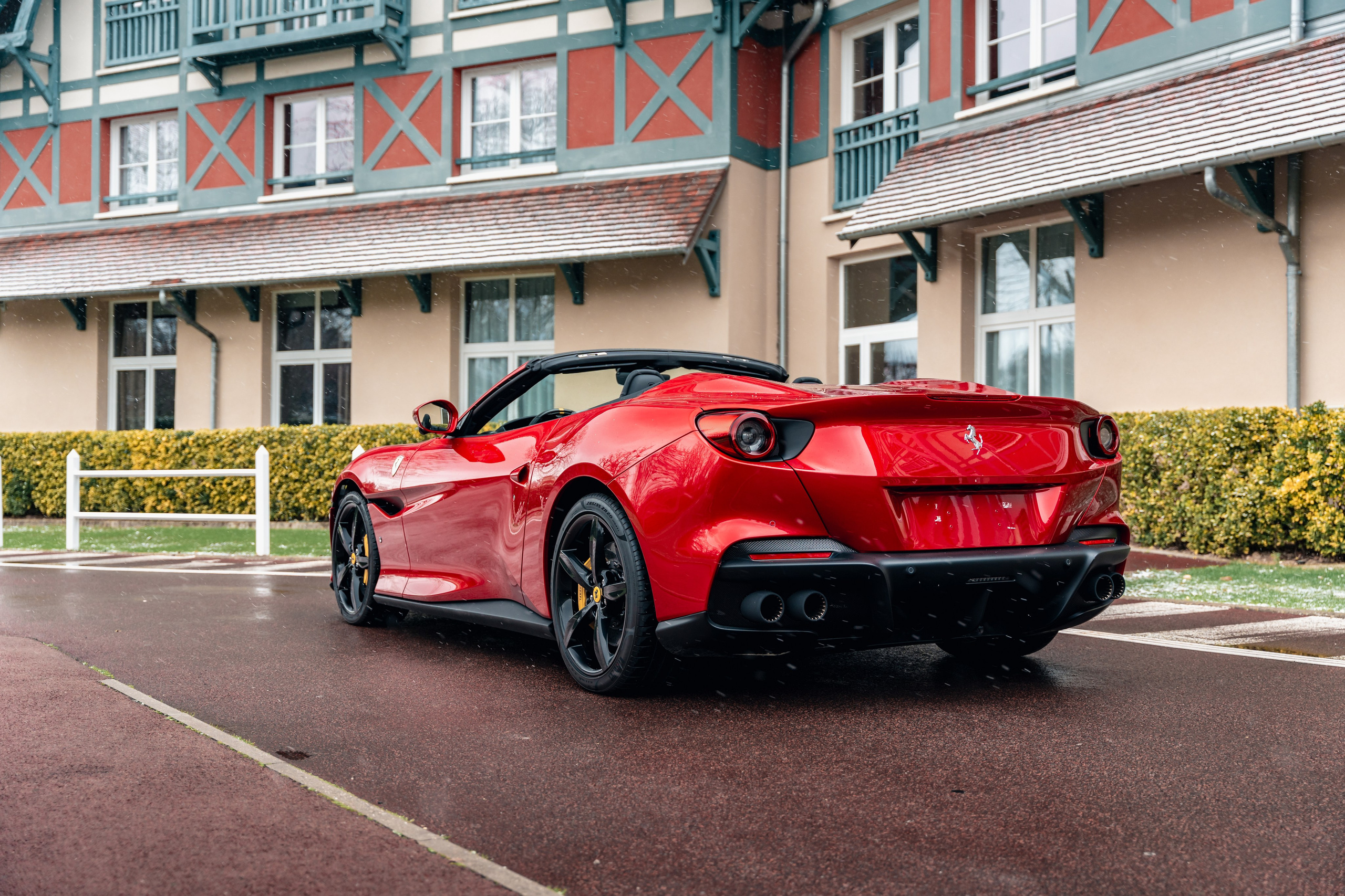 Ferrari Portofino M. Photographe de voitures à Paris — Vitalii Motruk