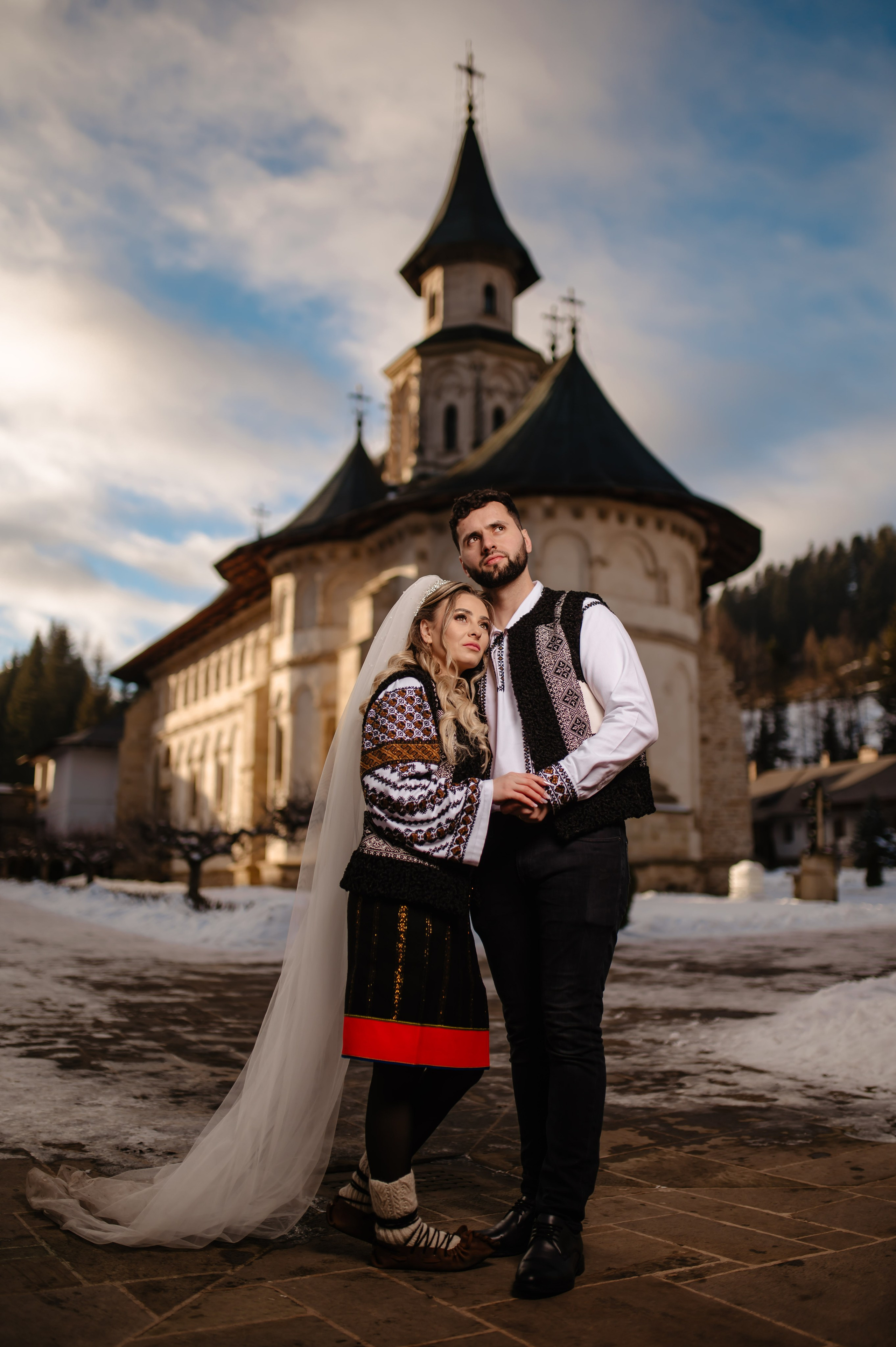 Sedinta foto a lui Costica si Ionela. Fotografie & Videografie evenimente - Suceava, Romania