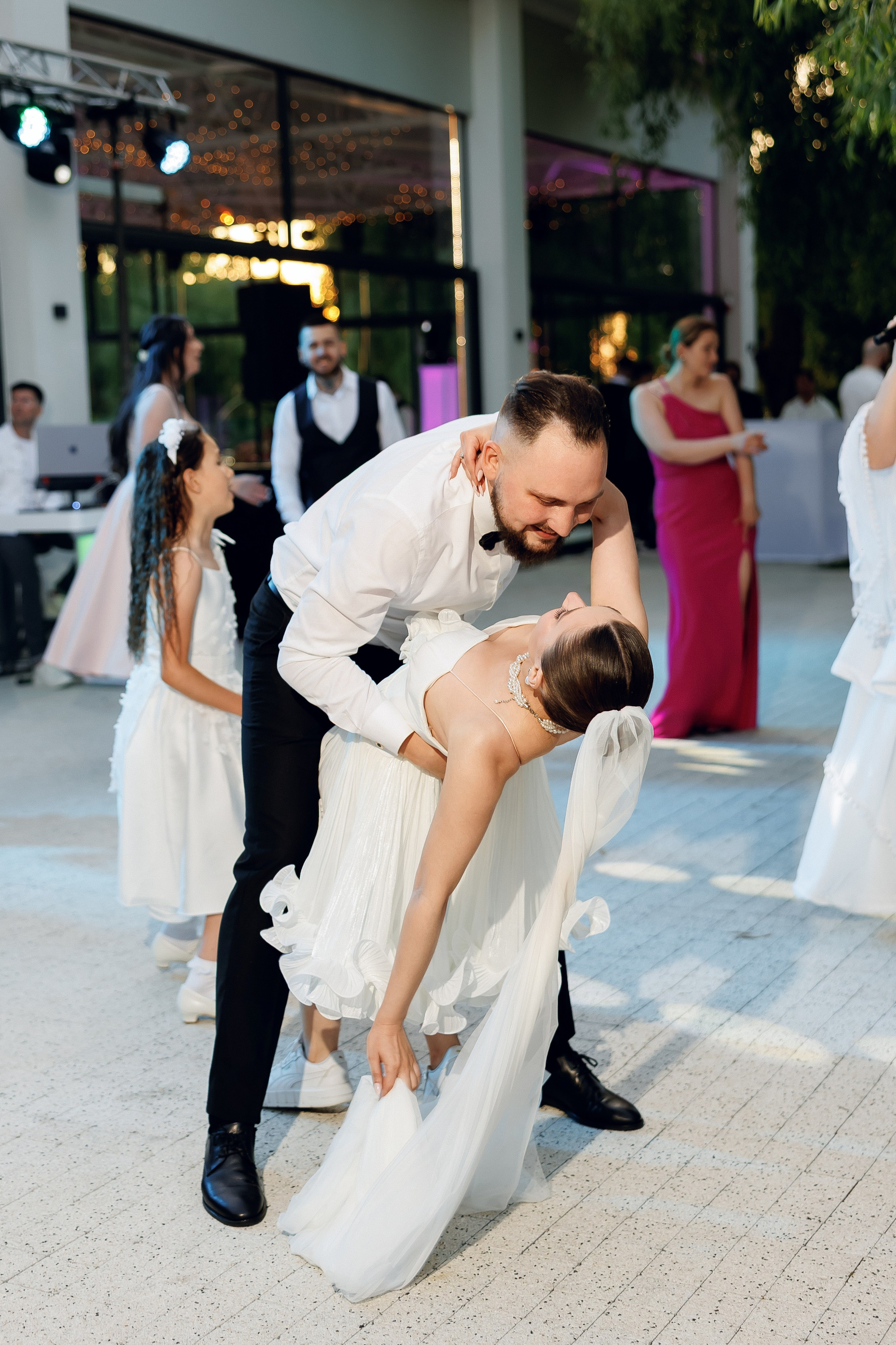 Florin & Corina — Complexul Turistic Costesti — Wedding Day. Servicii Foto și Video 067188353