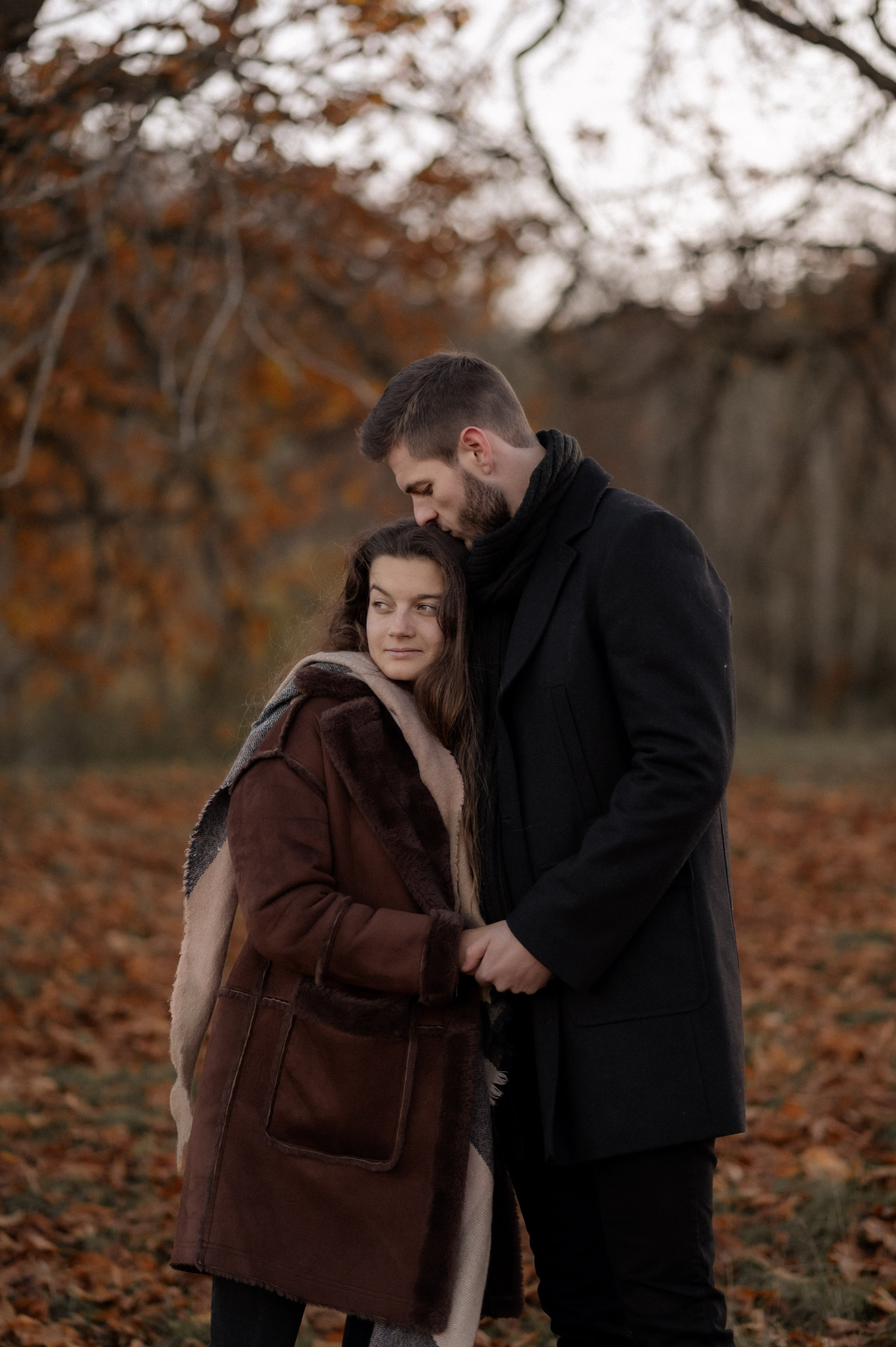 Wenn der Wind flüstert | Paarshooting am Gelben Berg. Фотограф в Нюрнберге Ирина Менерт из Ансбаха