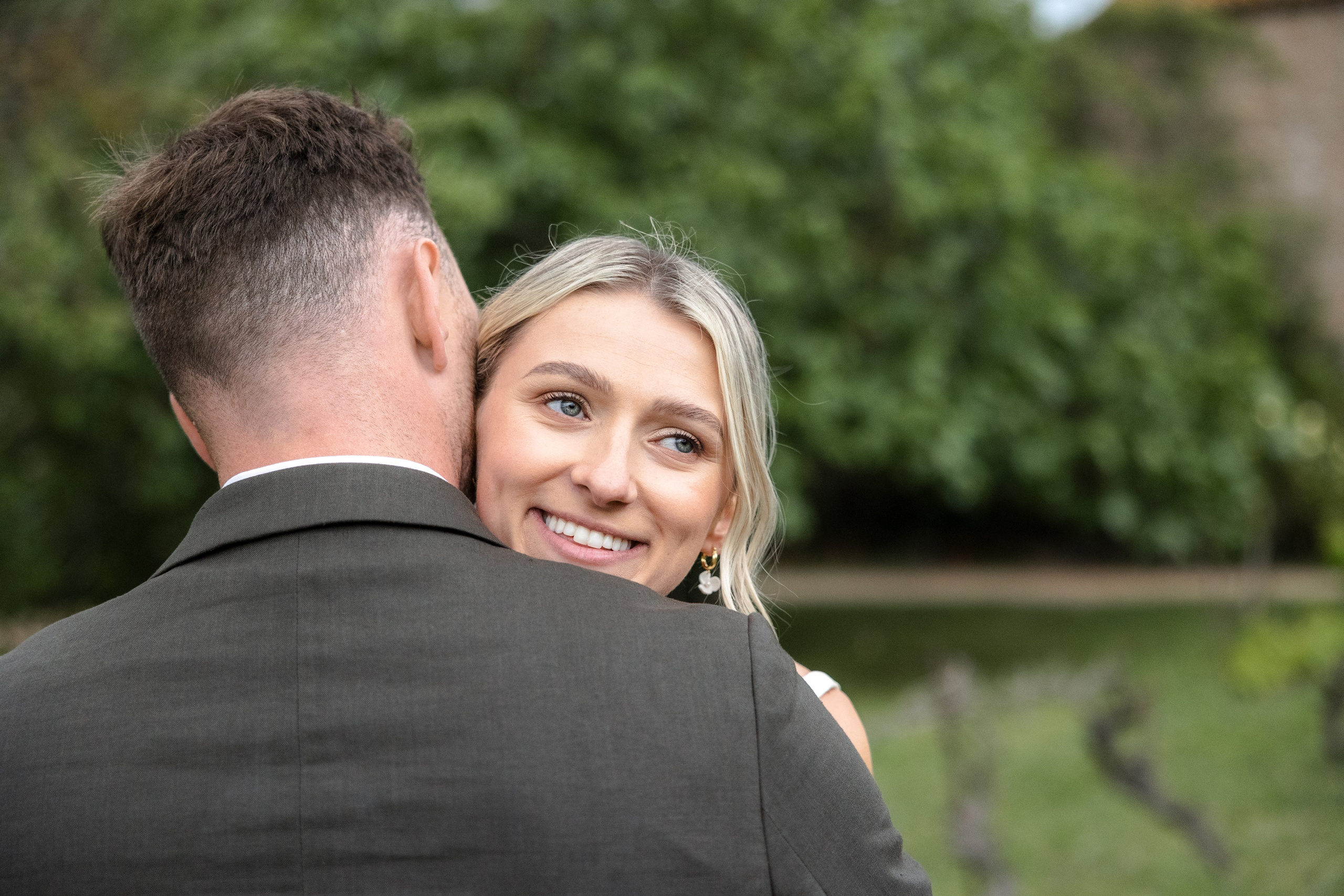 Свадьба в Château Du Puits Es Pratx — яркий день на юге Франции. Евгения Смирнова — фотограф в Тулузе и юго-западной Франции