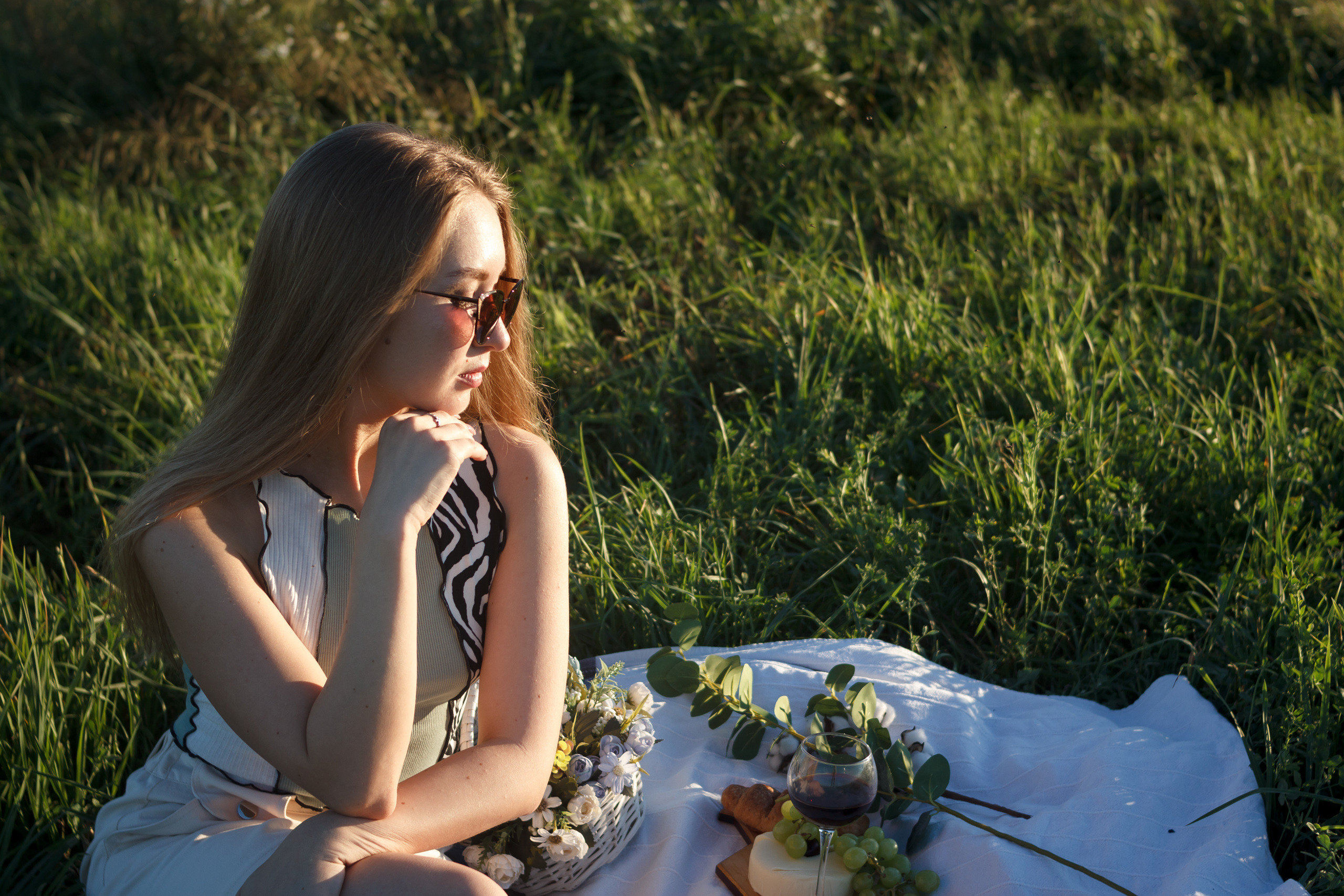 Marina is on the field. Wedding and portrait photographer in Beograd Ekaterina Makedonskaya