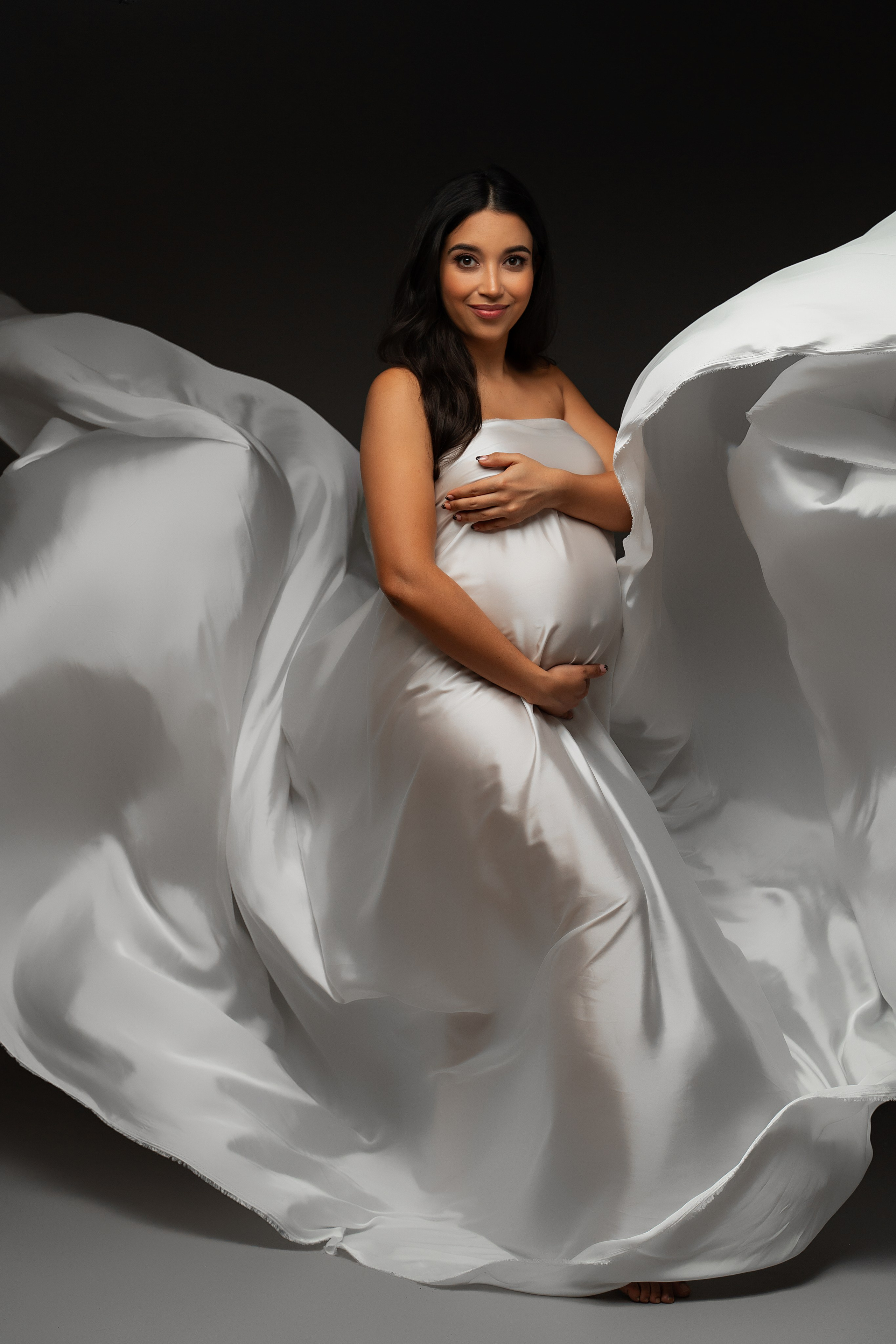STUDIO: Barbara. Maternity/Love story/Wedding photographer